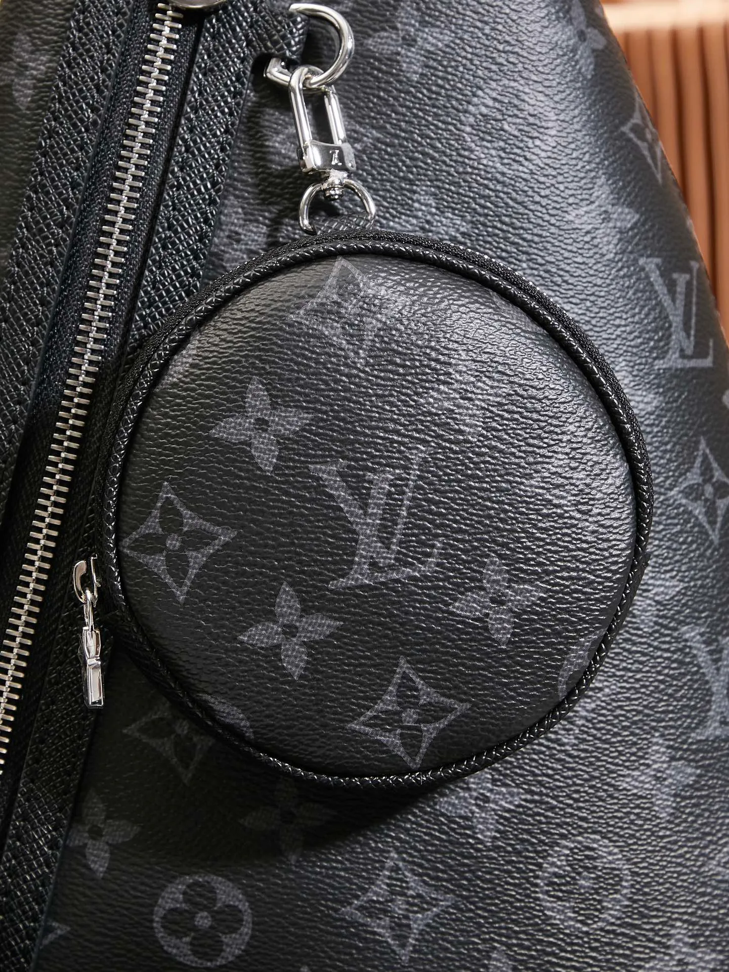 P¥740👉nfc dynamic chip version👈This Duo shoulder bag chest bag M30936 top-level inspection-free🇫🇷All steel hardware Size: 20*42*6cm [Essential details, every detail is impeccable]