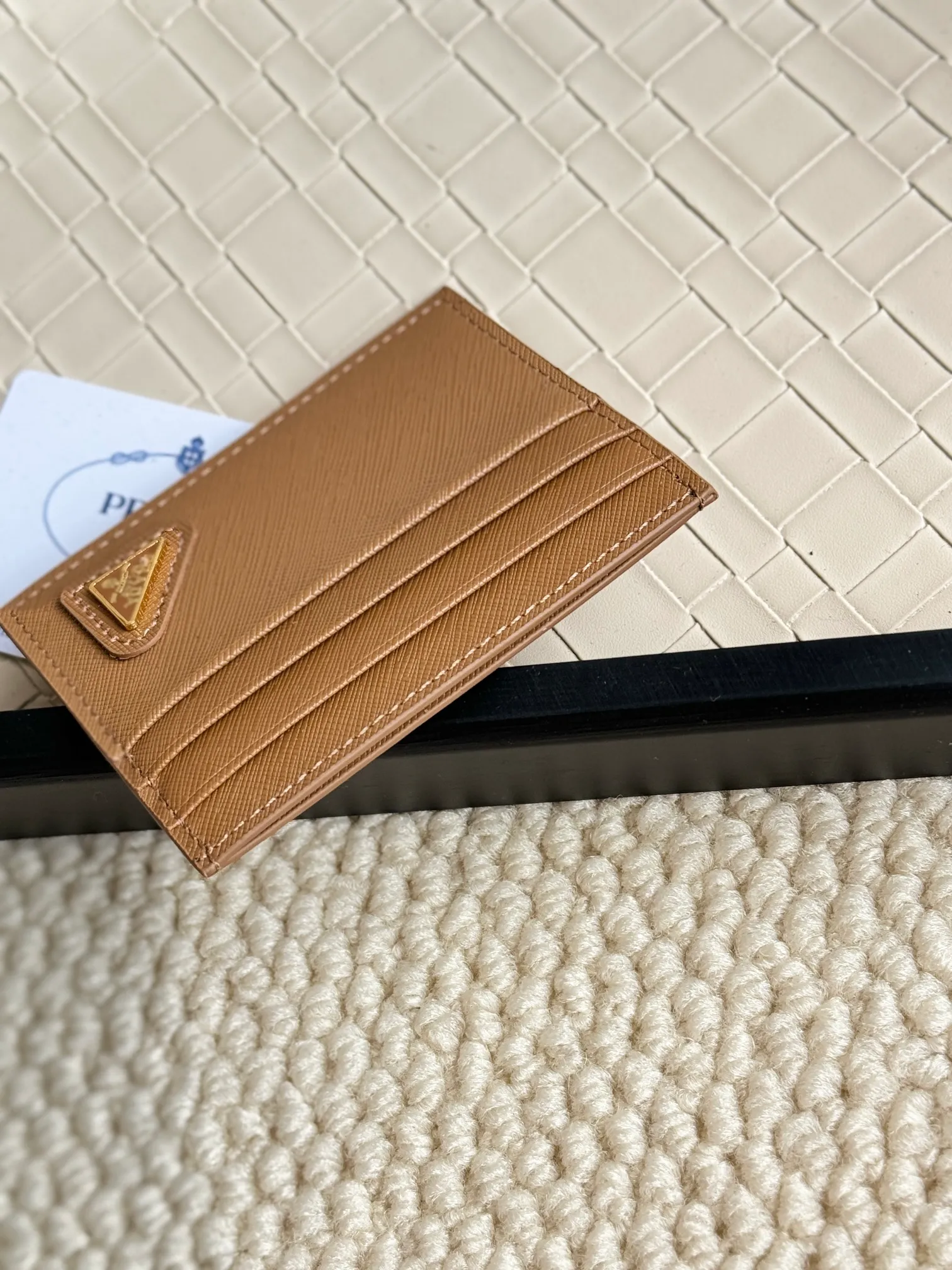 💰100 prada popular card holder, unisex small card holder, black, model 1MC025, oblique triangle, made of cross-grain cowhide, 6 card slots ➕ one middle compartment, can hold multiple cards and zeros 💰, size 11.2×8.5cm, real shot, what you see is what you get