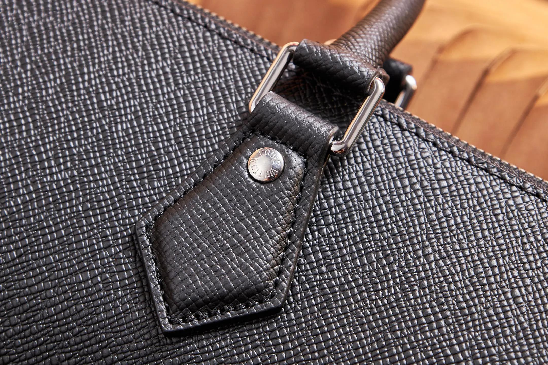 P¥1040, 👉nfc dynamic chip version👈[Top-level inspection-free all-steel hardware] Brand new Slim briefcase Model: M30810 ◾️Detailed craftsmanship is amazing every time◾️