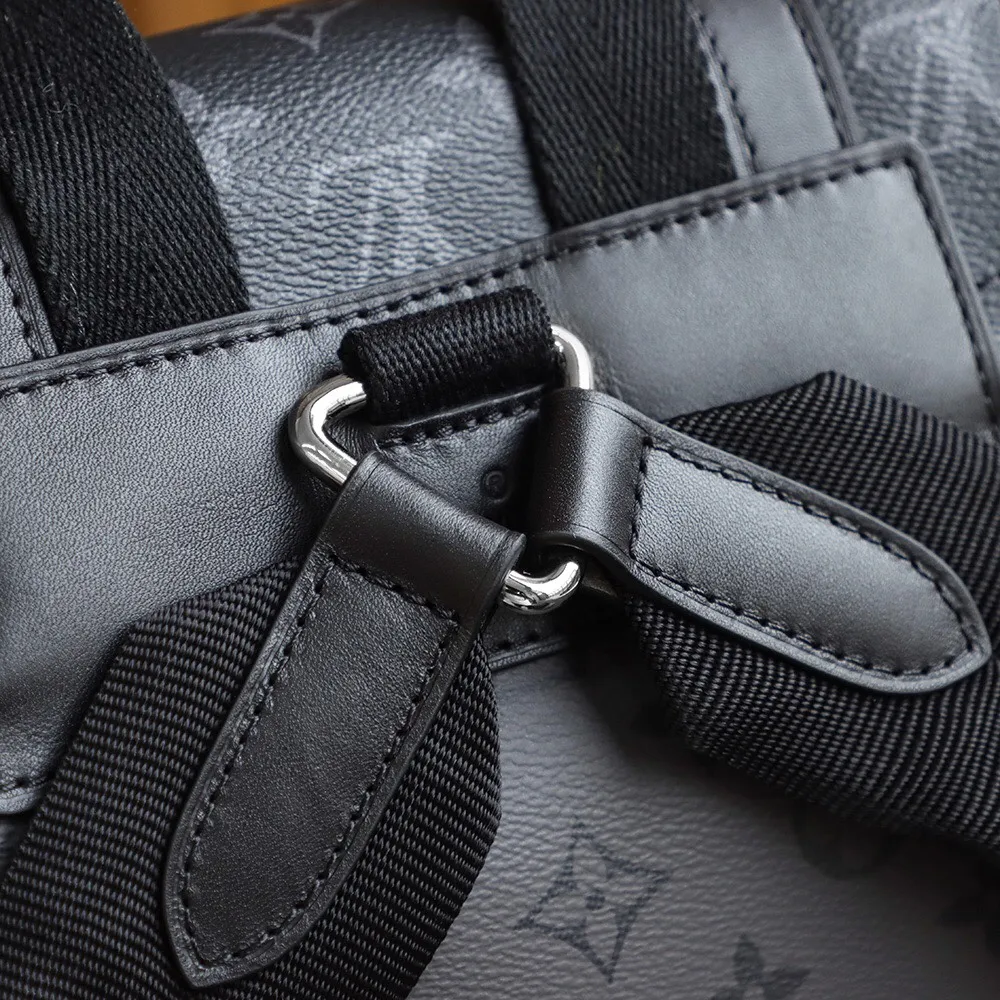 P¥960👉nfc dynamic chip version👈【Top inspection-free pure steel hardware】𝐂𝐇𝐑𝐈𝐒𝐓𝐎𝐏𝐇𝐄𝐑 Backpack n45419 French original leather🇫🇷Pure steel hardware Size: 38*44*12.5cm 🔍Perfect details 🔍The essence of solid construction!