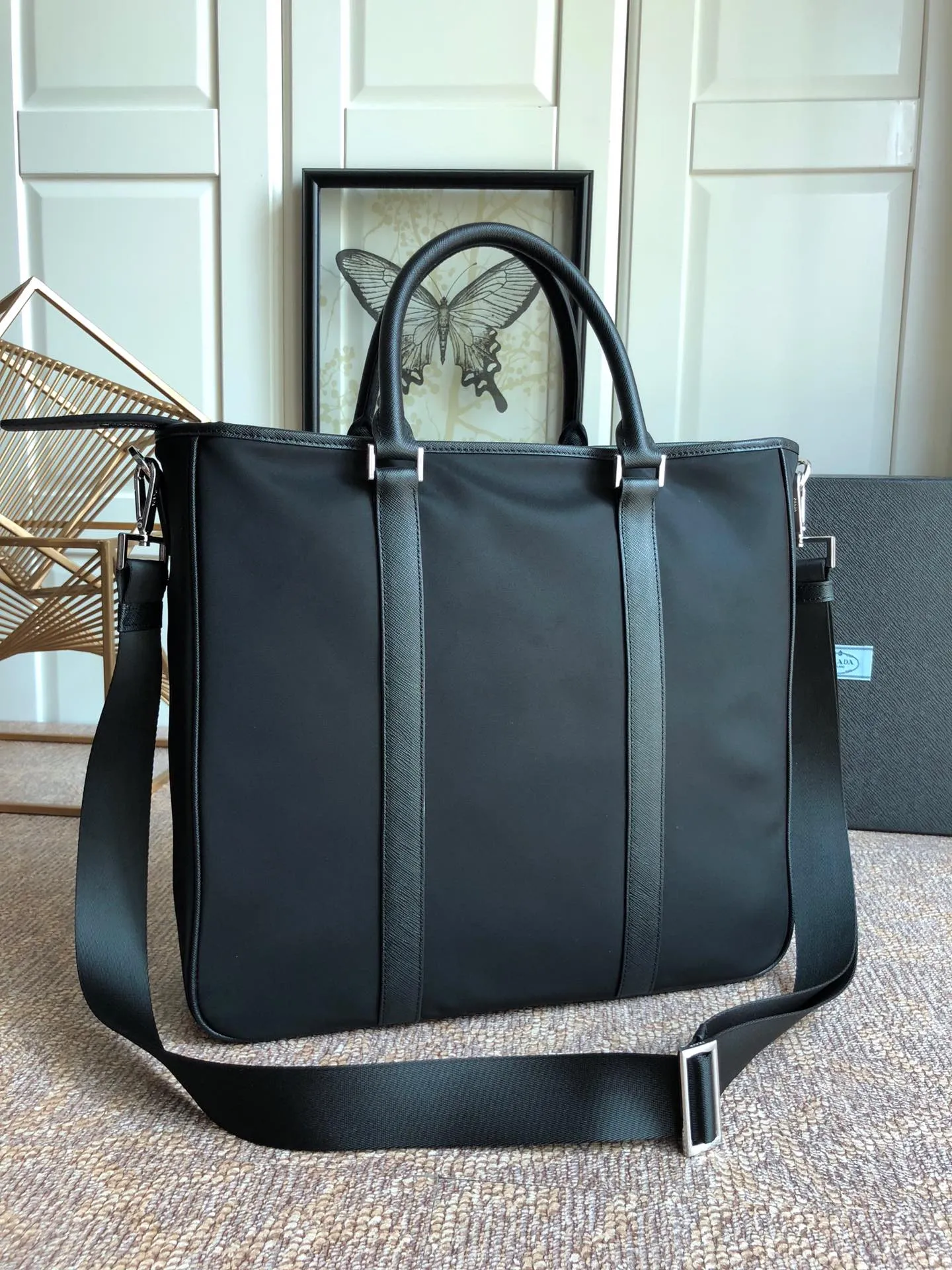 💰1260, new style🆕🆕, 2VG034 men's handbag, made of advanced nylon fabric/cross-grain cowhide🎉🎉, polished steel accessories, dark metal zipper, detachable and adjustable nylon shoulder strap, 165 OEM code, light and fashionable, a must-have for men, length 36x height 34x bottom 10cm.💪💪💪
