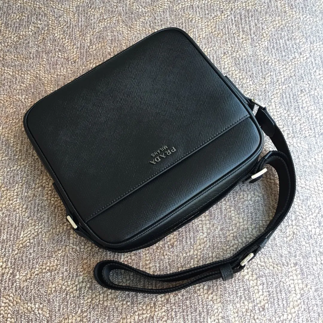 💰1660, P’s new model 014, black 👻👻 synchronized with counters, top quality, made of imported coarse cross-grain cowhide, 175 OEM code, size length 25cmx height 23cmx bottom 5.5cm