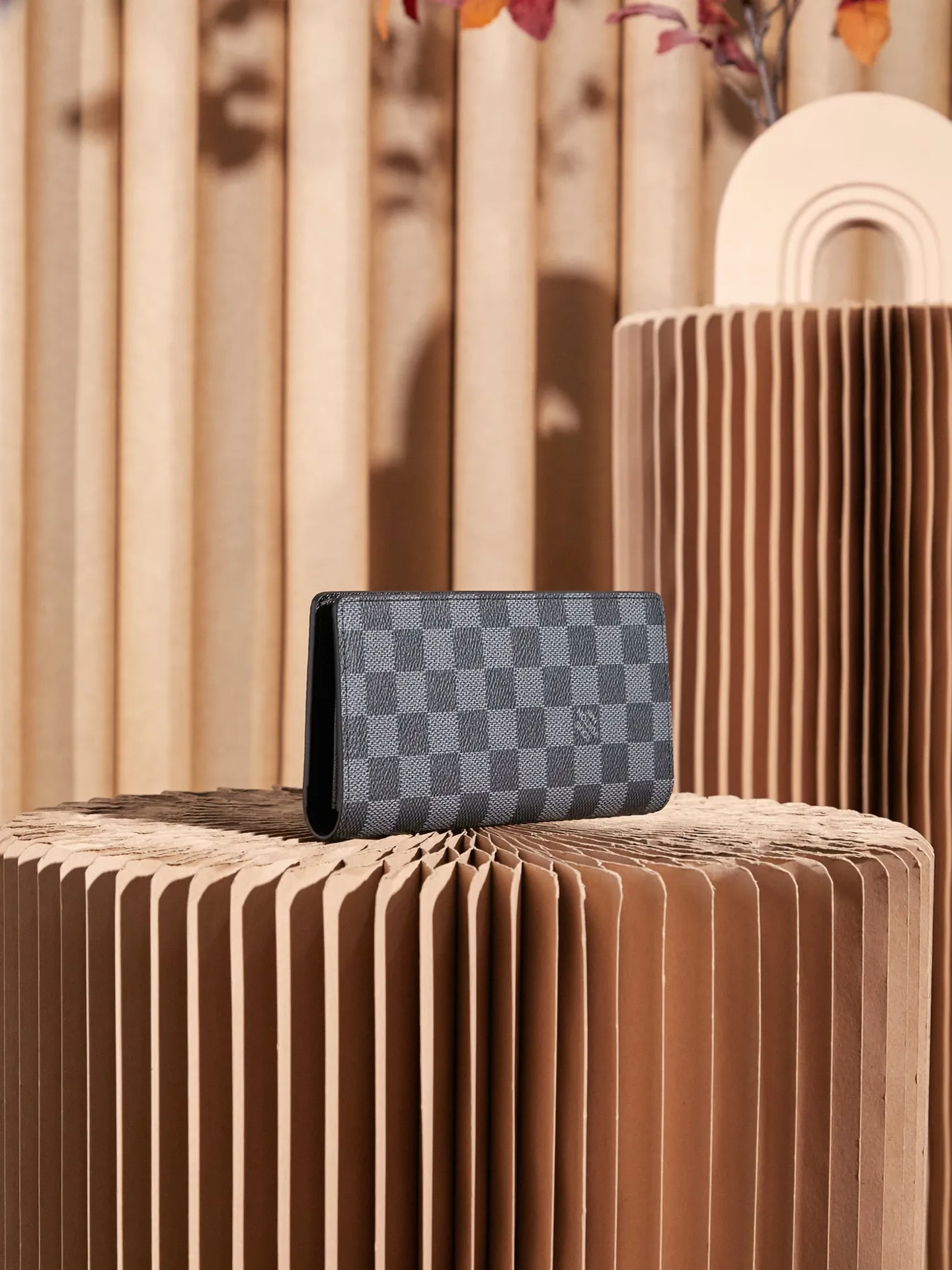 P¥240 👉nfc163C01 dynamic chip version👈 [Top-level inspection-free] BRAZZA Wallet N62665 Black Check Suit Clip Long Clip This Brazza wallet made of Monogram canvas exudes unstoppable masculinity. It's spacious and functional and can be easily stowed away in a coat pocket. Can hold change, credit card and banknotes, 1 compartment with support panel, can store banknotes, 1 large zipper compartment, can store coins, patch pocket design can store banknotes and receipts, 1 ID or business card slot, 16 credit card slots, 66540 dimensions (length x height x width) 10 X19 X2 cm Comes with gift box