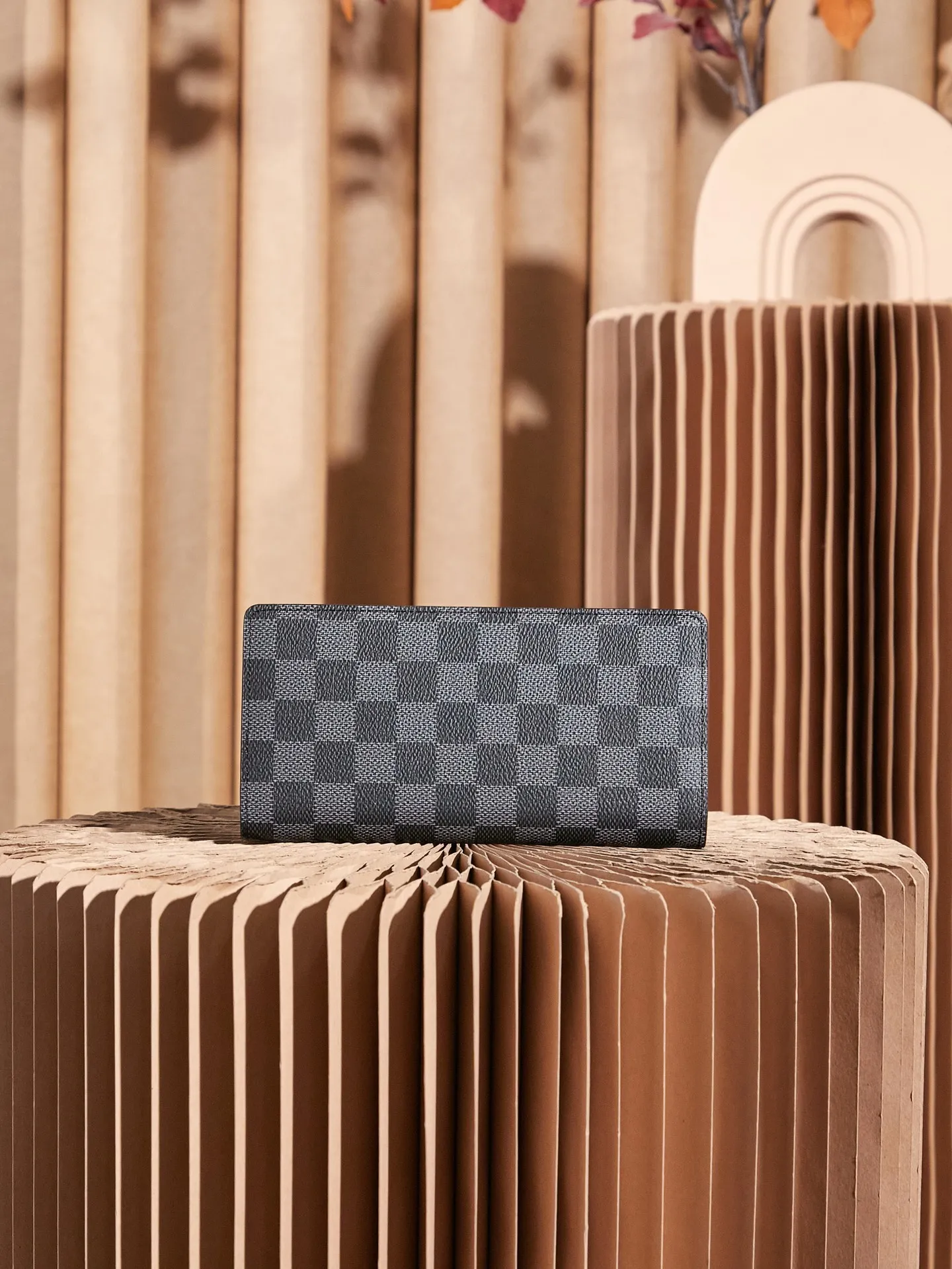 P¥240 👉nfc163C01 dynamic chip version👈 [Top-level inspection-free] BRAZZA Wallet N62665 Black Check Suit Clip Long Clip This Brazza wallet made of Monogram canvas exudes unstoppable masculinity. It's spacious and functional and can be easily stowed away in a coat pocket. Can hold change, credit card and banknotes, 1 compartment with support panel, can store banknotes, 1 large zipper compartment, can store coins, patch pocket design can store banknotes and receipts, 1 ID or business card slot, 16 credit card slots, 66540 dimensions (length x height x width) 10 X19 X2 cm Comes with gift box