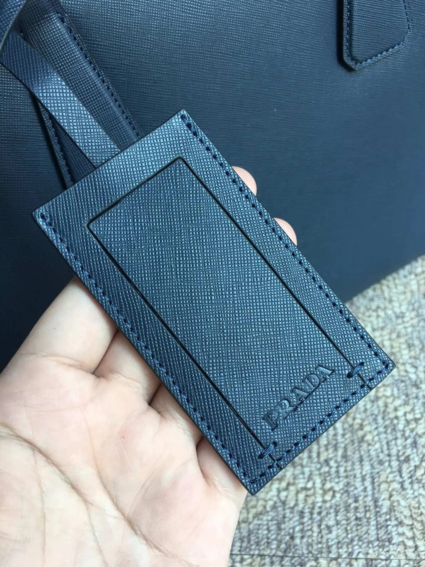 💰1960, classic model 0305 blue🎉🎉🎉Top-grade original goods, the latest comprehensive upgrade board, arrived [smile][smile][smile], made of imported cross-grain cowhide + original hardware, with high-gloss lining/socket leather inside, length 38x height 28cm