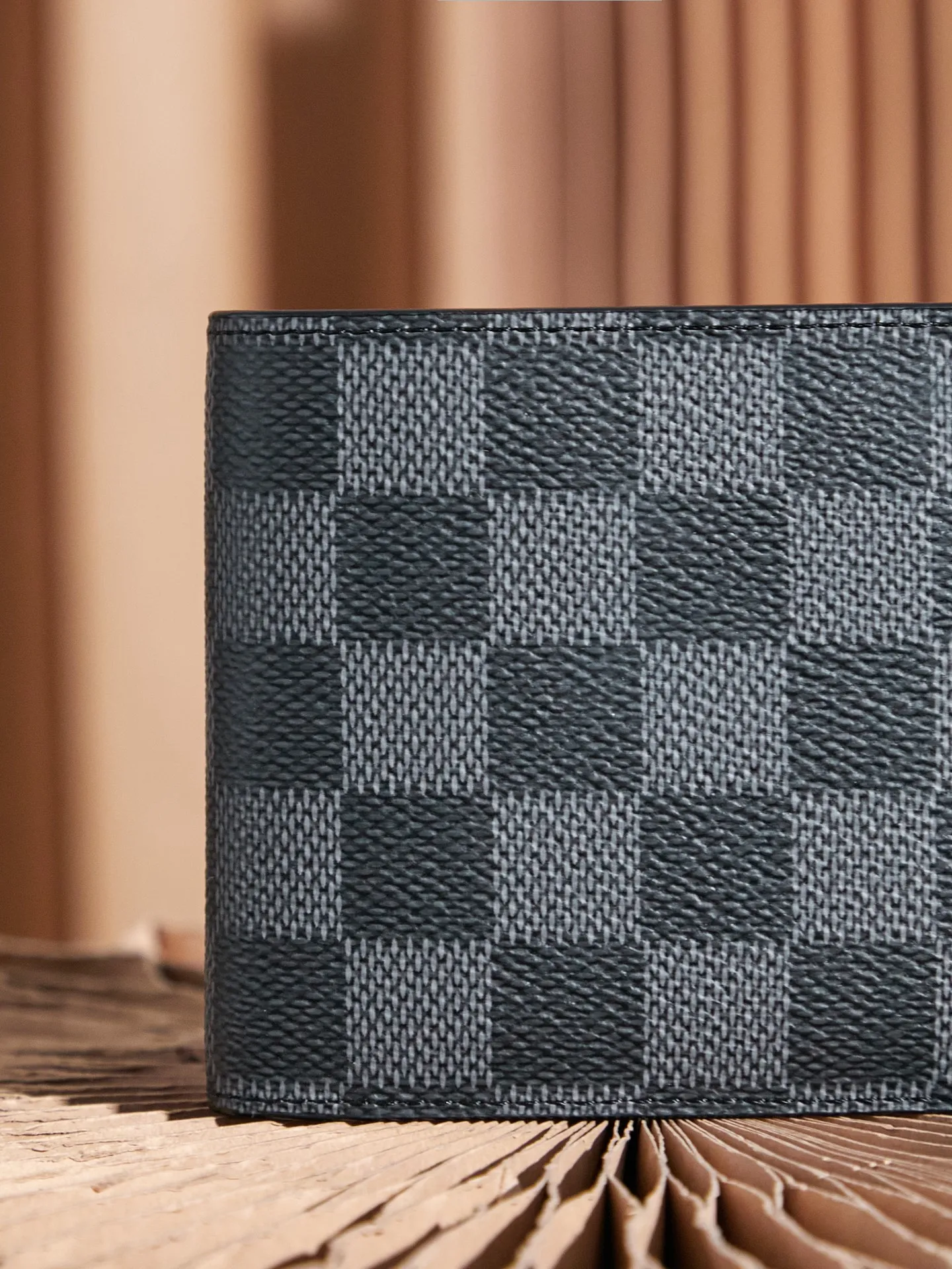 p¥200 👉nfc163C01 dynamic chip version👈 [Top-level inspection-free] N62663 black grid short wallet Work details: for reference