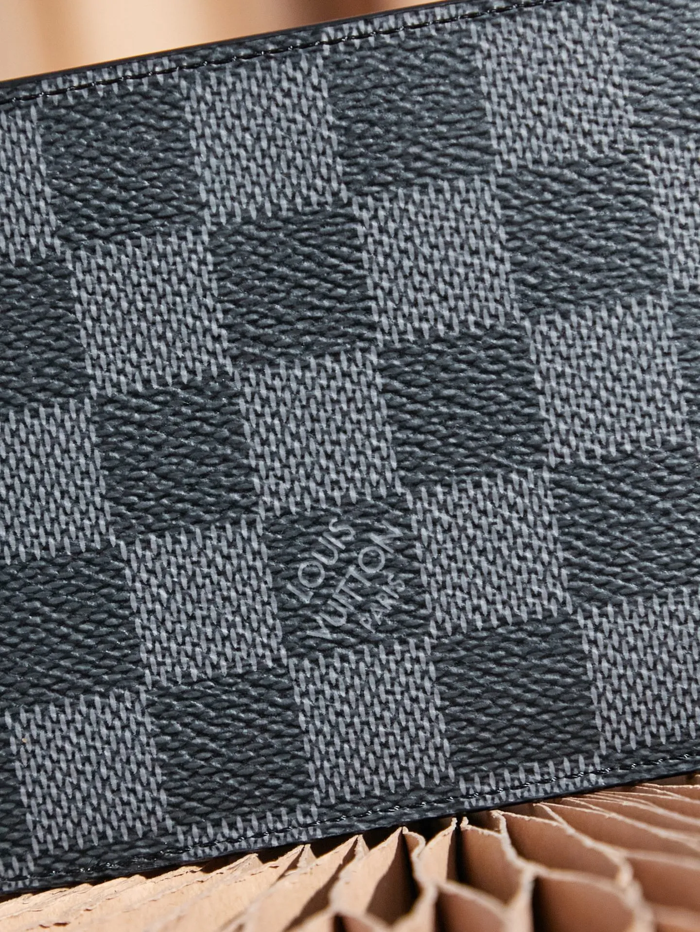 p¥200 👉nfc163C01 dynamic chip version👈 [Top-level inspection-free] N62663 black grid short wallet Work details: for reference