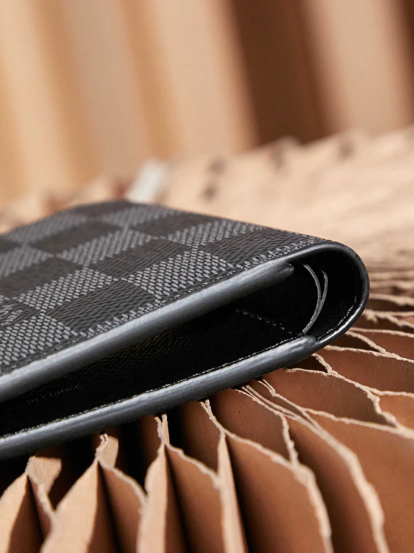 p¥200 👉nfc163C01 dynamic chip version👈 [Top-level inspection-free] N62663 black grid short wallet Work details: for reference