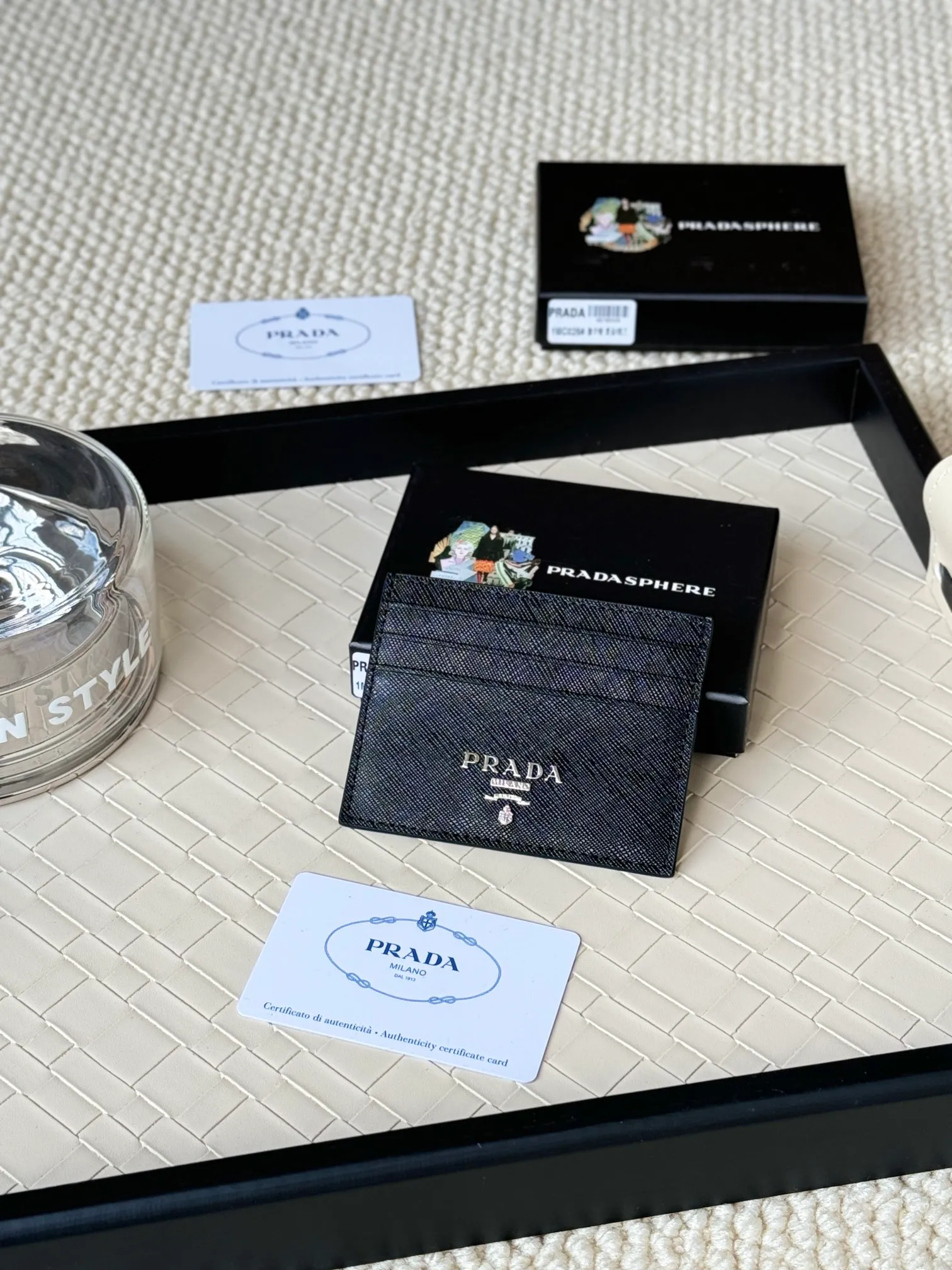 💰100prada popular card holder, small card holder for men and women, black, model 1MC025, loose lettering Triangle Wheat series, nine colors, made of cross-grain cowhide, 6 card slots ➕ One middle sandwich, can place multiple cards and zeros 💰, size 11.2×8.5cm, taken in kind, what you see is what you get