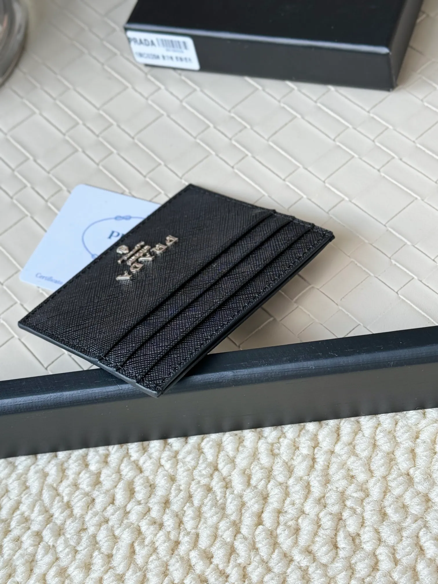 💰100prada popular card holder, small card holder for men and women, black, model 1MC025, loose lettering Triangle Wheat series, nine colors, made of cross-grain cowhide, 6 card slots ➕ One middle sandwich, can place multiple cards and zeros 💰, size 11.2×8.5cm, taken in kind, what you see is what you get