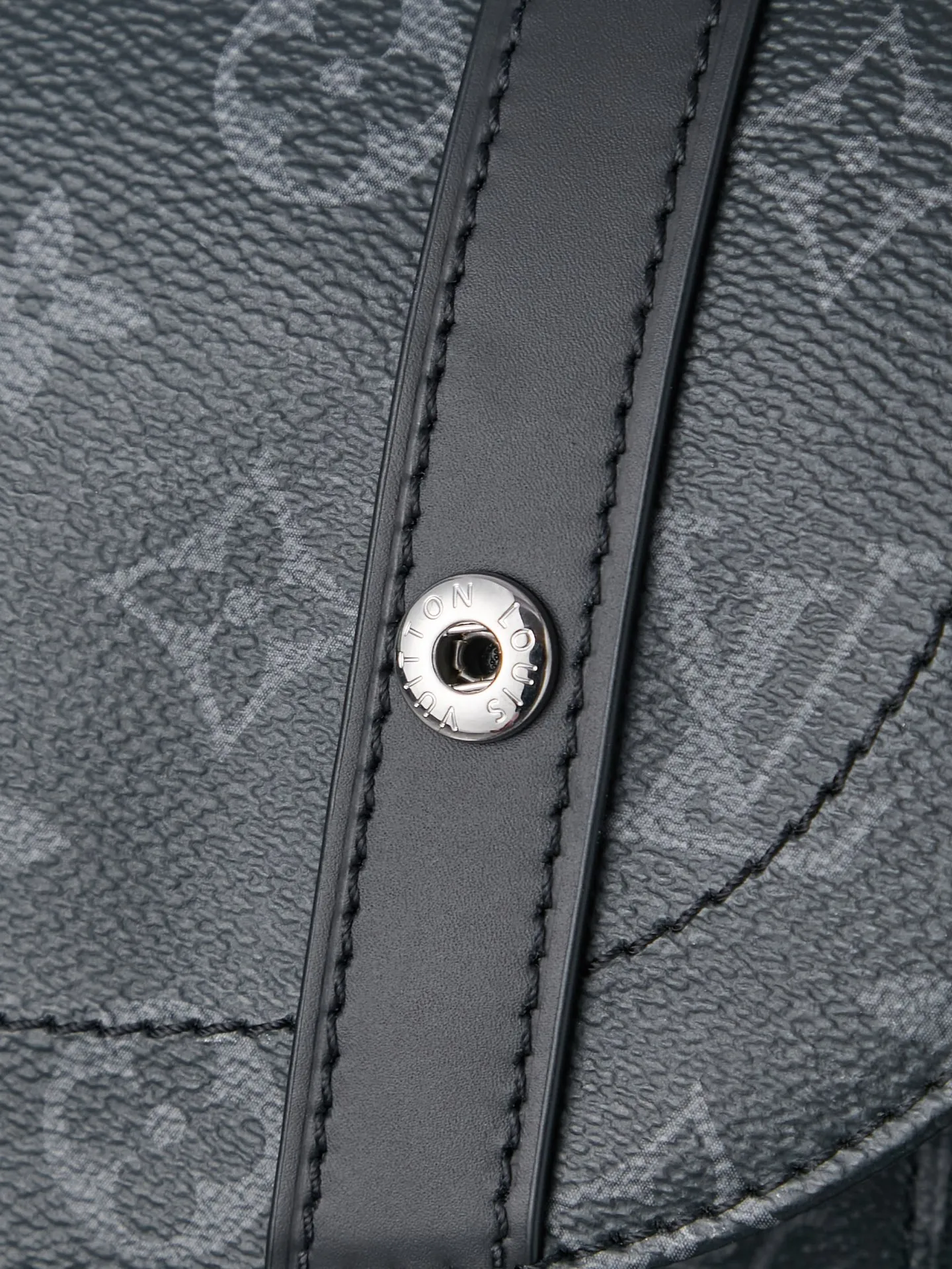 P¥960👉nfc163C01 dynamic chip version👈[Top inspection-free pure steel hardware] This CHRlSTOPHER backpack M43735 black flower inspection-free version 🔍Perfect details 🔍The essence of solid construction!