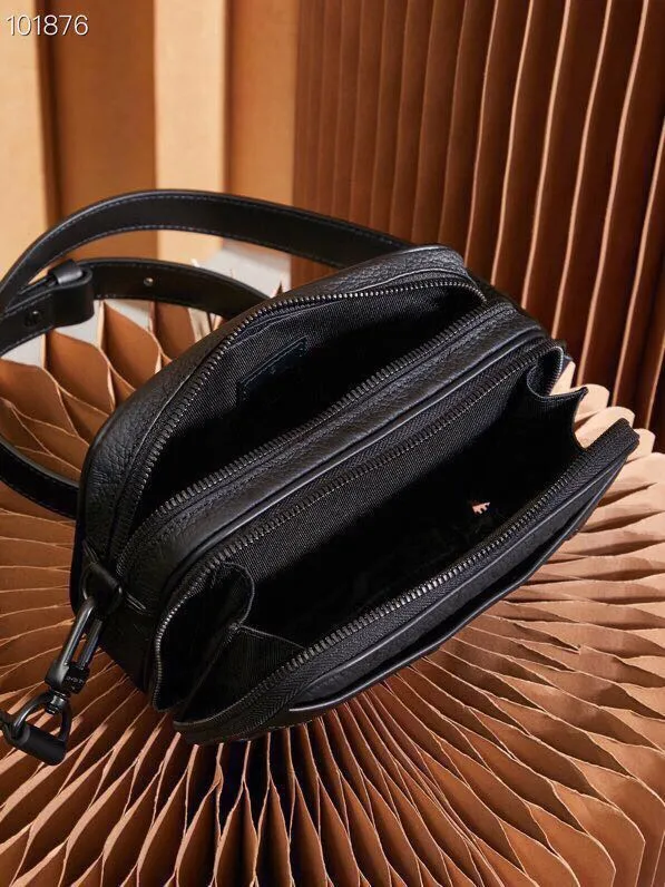 P¥860👉nfc dynamic chip version👈【Top inspection-free all-steel hardware】The Nano Alpha handbag is made of Monogram Shadow leather with a subtle embossed Monogram pattern, which makes the compact structure show an elegant style. Rivet elements mark the brand's mark, zipper compartments and external patch pockets are convenient for storing daily needs, and the detachable and adjustable leather shoulder strap allows for comfortable carrying. Monogram Shadow cow leather - cow leather trim - cow leather lining - metal hardware - zipper compartment - front patch pocket - front D-ring - shoulder strap: removable, adjustable! ! Model: M82544; Size: 11x18.5x6.5CM