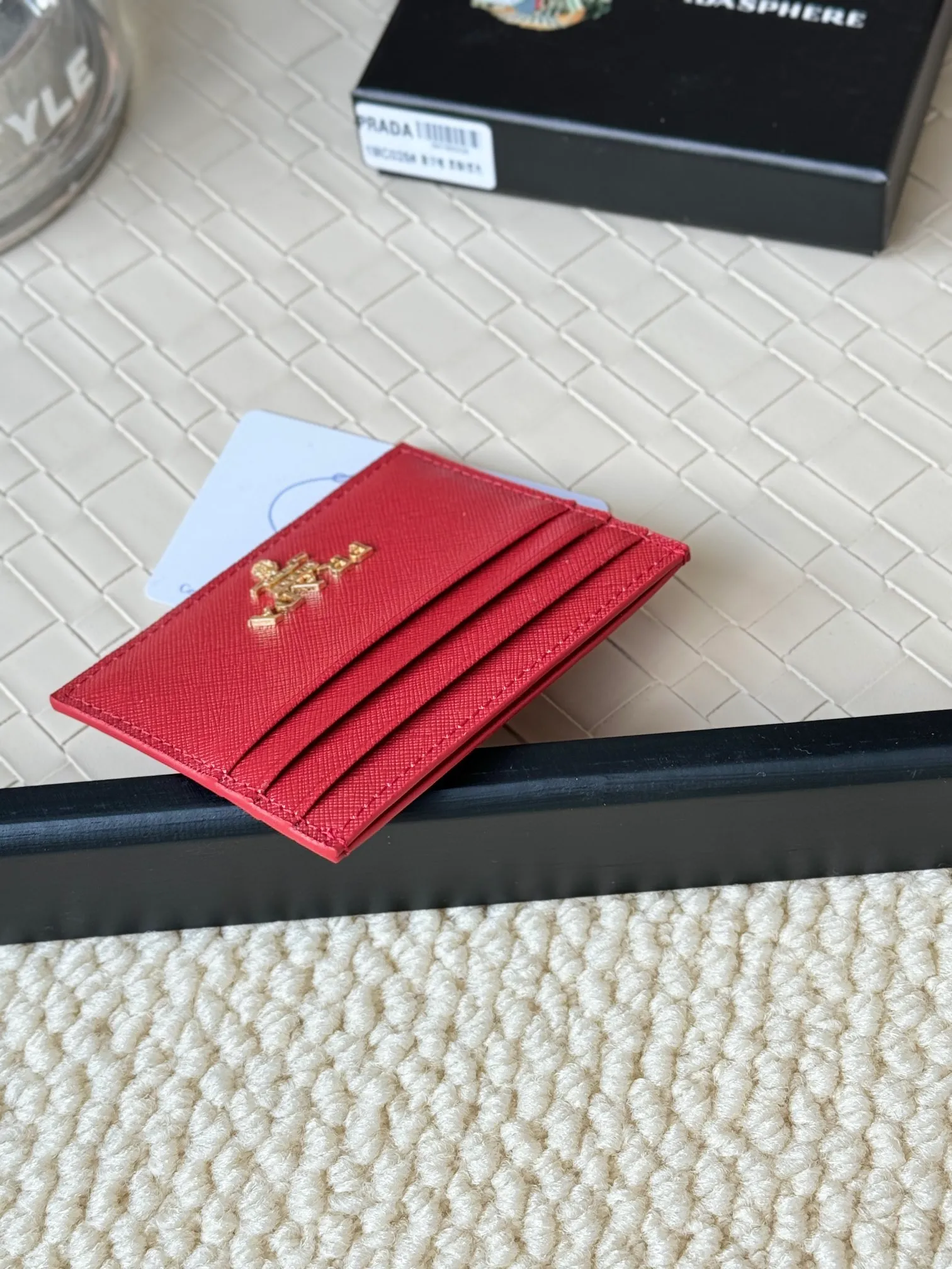 💰100prada popular card holder, small card holder for men and women, black, model 1MC025, loose lettering Triangle Wheat series, nine colors, made of cross-grain cowhide, 6 card slots ➕ One middle sandwich, can place multiple cards and zeros 💰, size 11.2×8.5cm, taken in kind, what you see is what you get