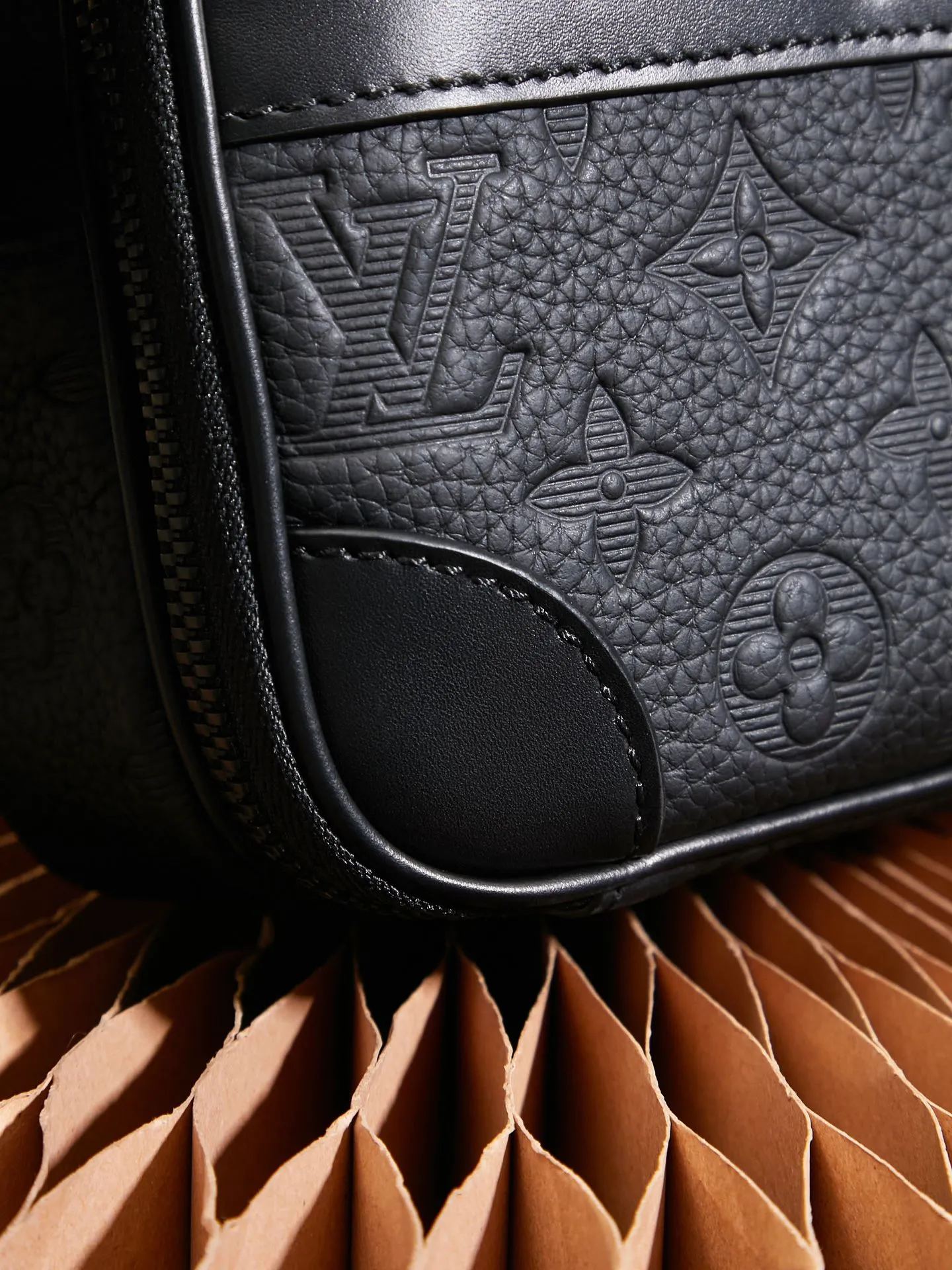 P¥760👉nfc163C01 dynamic chip version👈This Neo Alpha cross-body bag M82544 top quality inspection-free🇫🇷All steel hardware Size: 11*18.5*6.5cm [Essential details, every detail is impeccable]