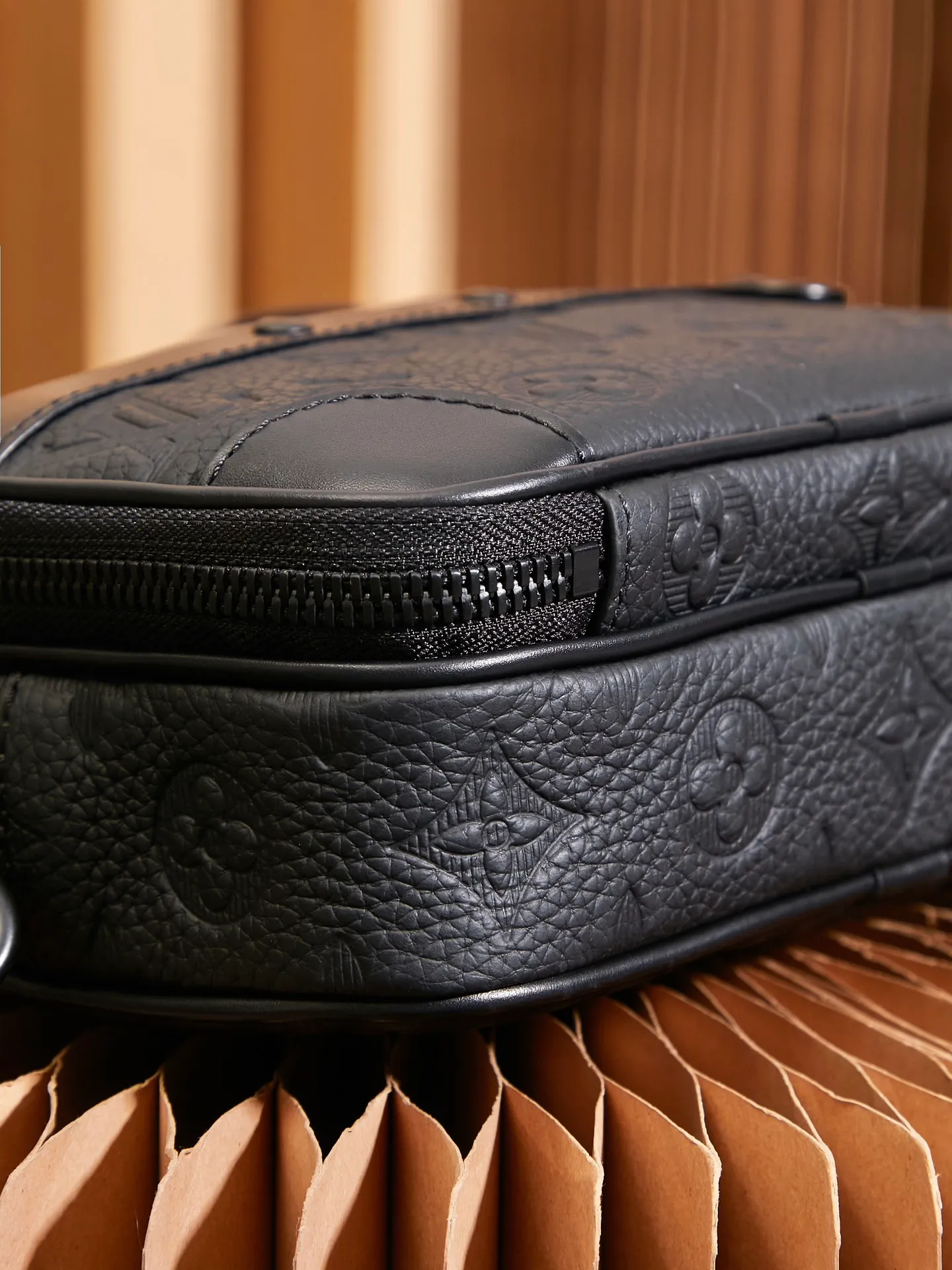 P¥760👉nfc163C01 dynamic chip version👈This Neo Alpha cross-body bag M82544 top quality inspection-free🇫🇷All steel hardware Size: 11*18.5*6.5cm [Essential details, every detail is impeccable]