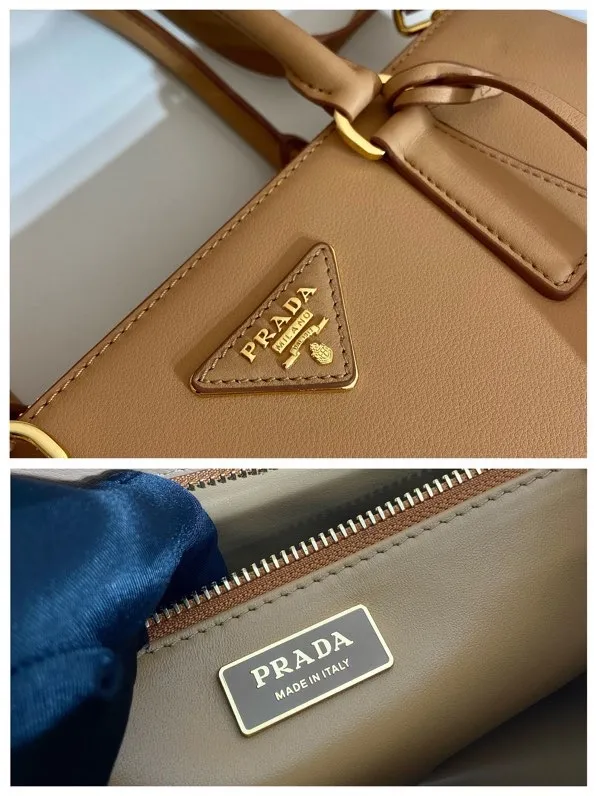 💰1840🎉New killer bag🎉1BA863 medium plain style🎉🎉 This classic popular style is designed with new material calfskin and lambskin interior🎉🎉Featuring classic three compartments and gold metal hardware accessories, Equipped with a detachable calfskin long shoulder strap, it can be carried by hand or shoulder. It is practical and fashionable. Baby, hurry up and get it🎉🎉 Length 28x Height 20x Bottom 12cm🎉🎉🎉💰💰💰