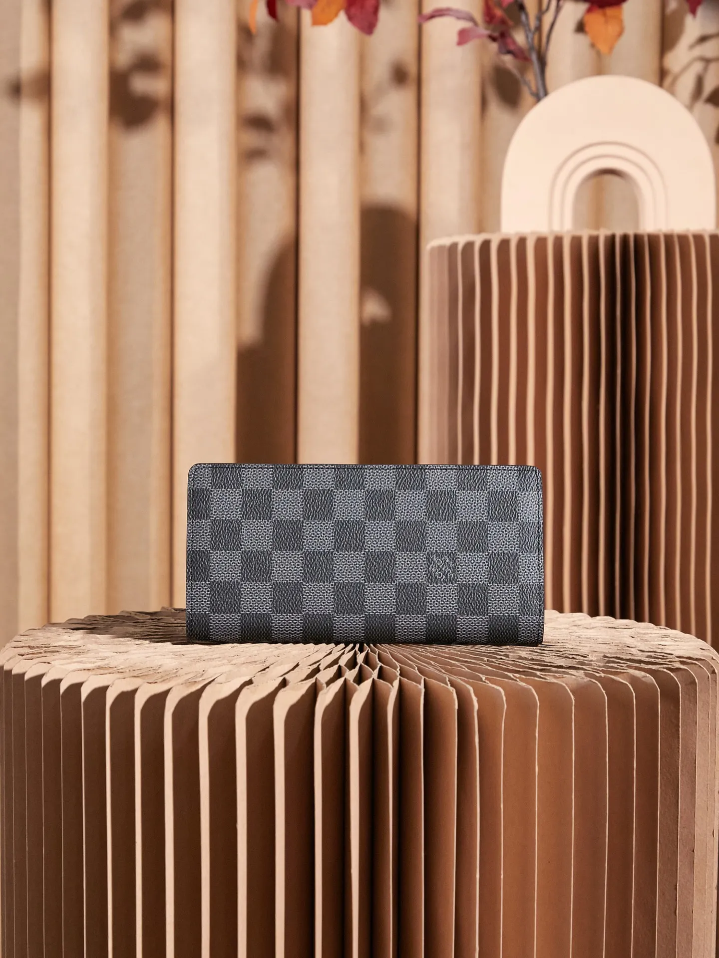 P¥240 👉nfc163C01 dynamic chip version👈 [Top-level inspection-free] BRAZZA Wallet N62665 Black Check Suit Clip Long Clip This Brazza wallet made of Monogram canvas exudes unstoppable masculinity. It's spacious and functional and can be easily stowed away in a coat pocket. Can hold change, credit card and banknotes, 1 compartment with support panel, can store banknotes, 1 large zipper compartment, can store coins, patch pocket design can store banknotes and receipts, 1 ID or business card slot, 16 credit card slots, 66540 dimensions (length x height x width) 10 X19 X2 cm Comes with gift box
