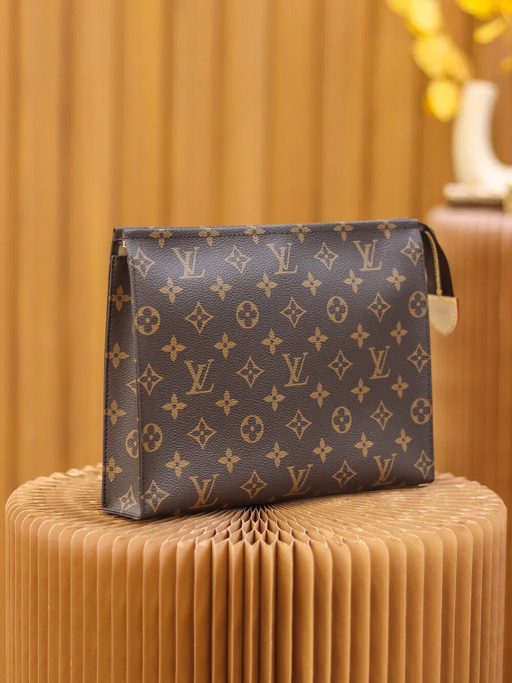 P¥320👉nfc dynamic chip version👈 [Top inspection-free original bronze hardware] M47542 presbyopia classic handbag original quality ~ LV is famous for its craftsmen’s exquisite skills. The rare design and special leather combine technological innovation and classic style, highlighting the existence of the Louis Vuitton world. The interior of the wallet is uniquely designed with various pockets and credit card slots. Size: 26X20X5