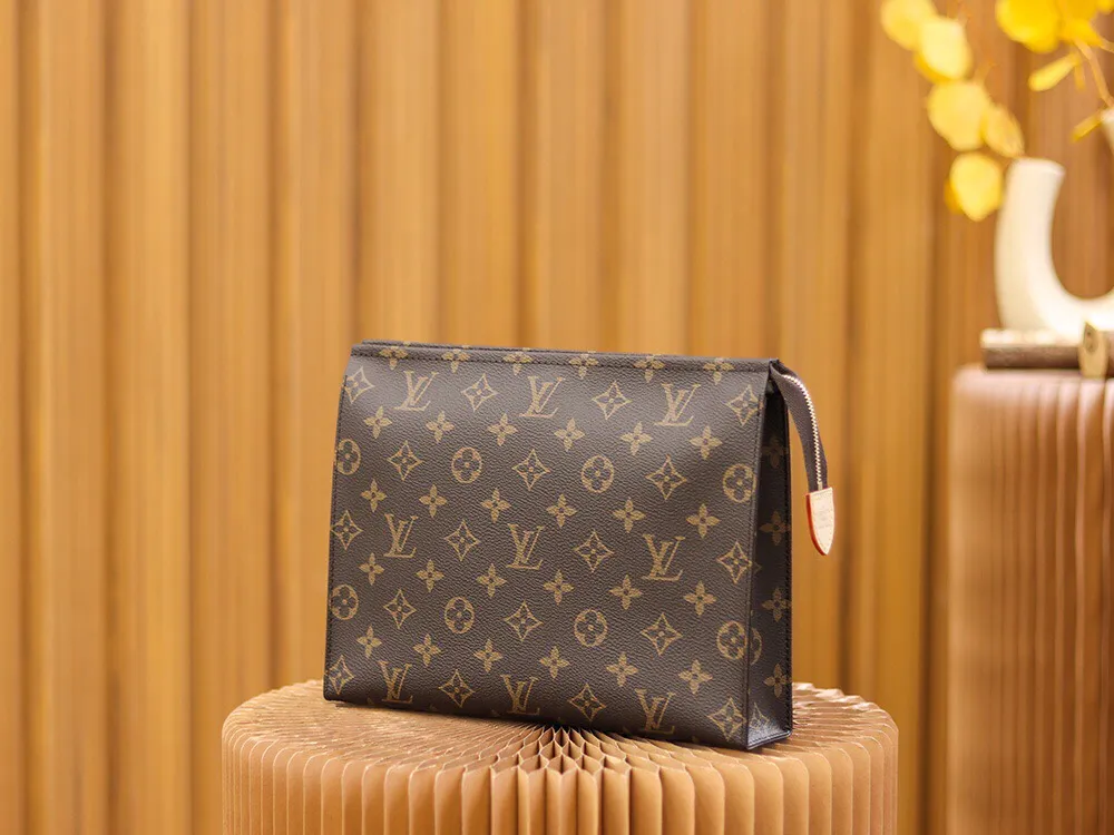 P¥320👉nfc dynamic chip version👈 [Top inspection-free original bronze hardware] M47542 presbyopia classic handbag original quality ~ LV is famous for its craftsmen’s exquisite skills. The rare design and special leather combine technological innovation and classic style, highlighting the existence of the Louis Vuitton world. The interior of the wallet is uniquely designed with various pockets and credit card slots. Size: 26X20X5