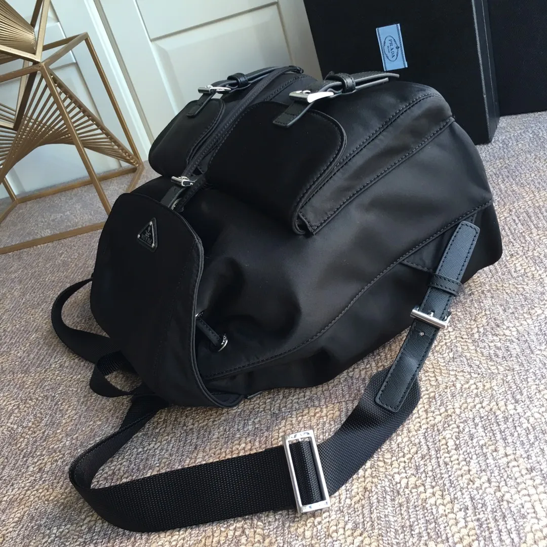 💰920, P Jiachui classic model 2811, top quality, made of imported parachute fabric + cross pattern cowhide + top hardware, fashionable + never out of date, length 31X height 32X bottom 15cm