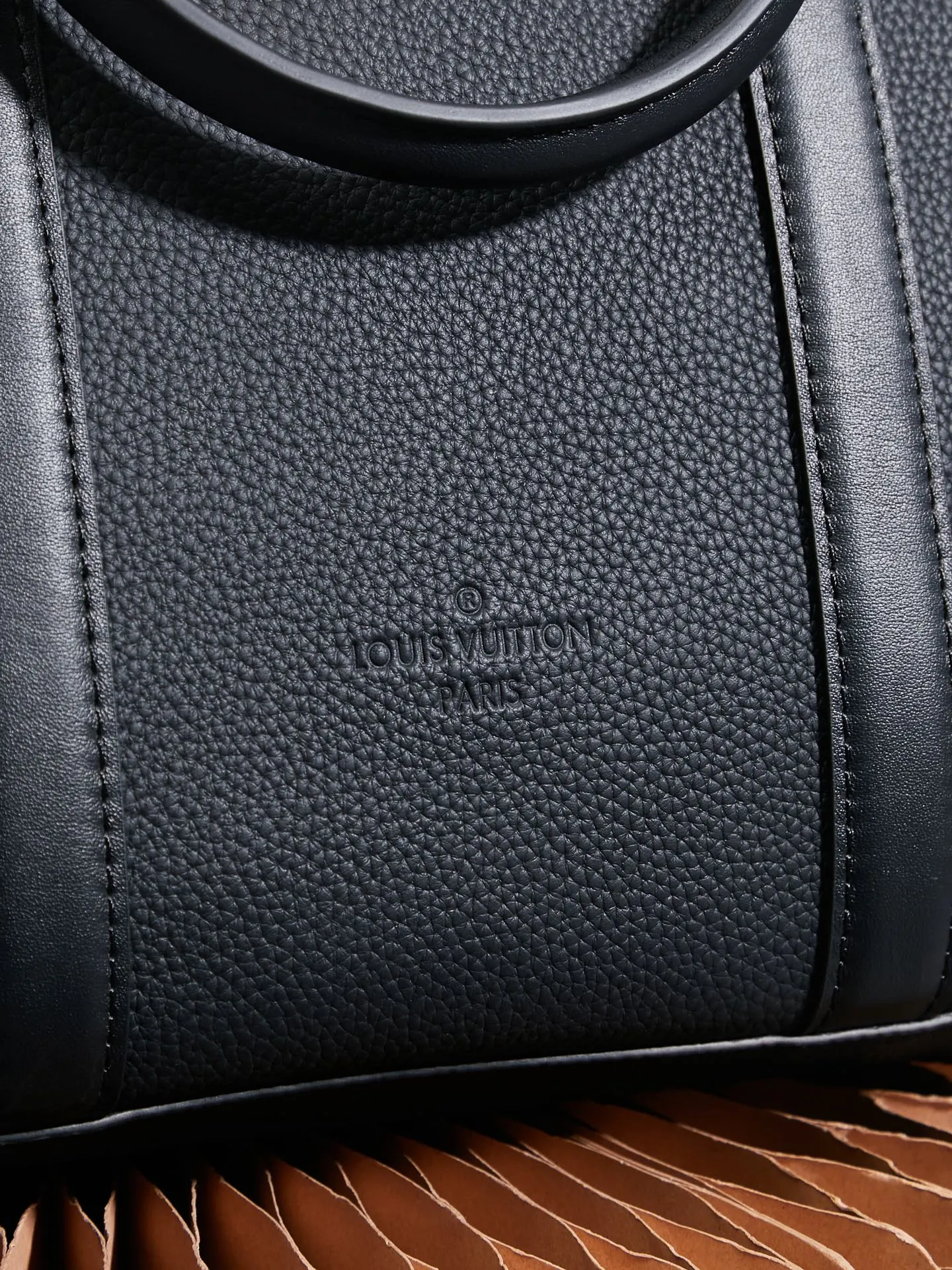 P¥940👉nfc dynamic chip version👈This Armand briefcase M59159 top-level inspection-free🇫🇷All steel hardware Size: 38*29*7cm [Essential details, every detail is impeccable]