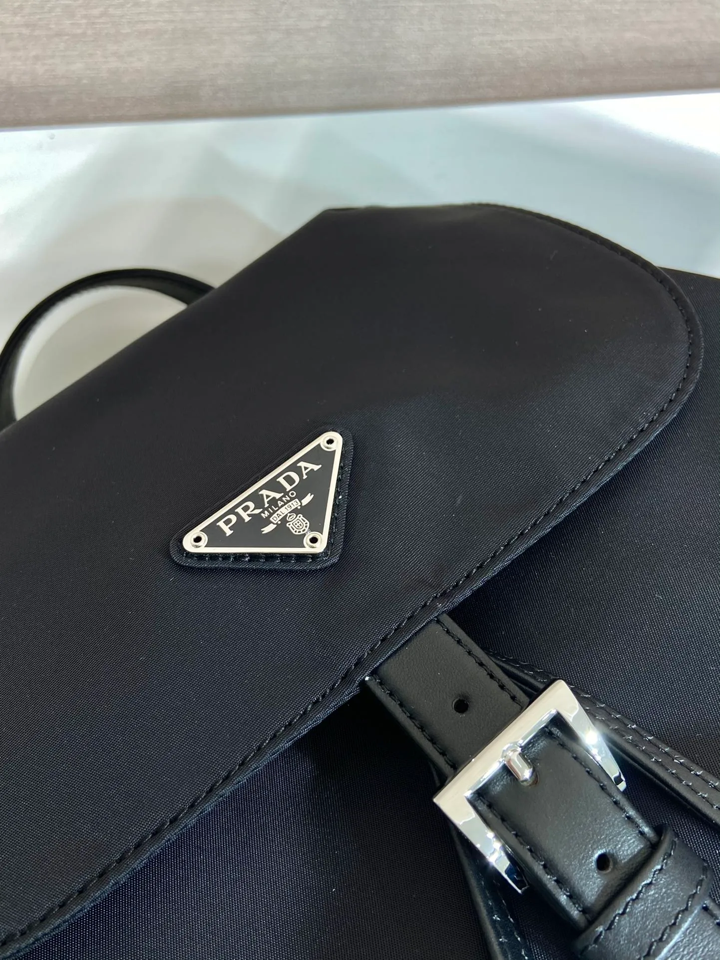 💰1320🎉Second-hand backpack🎉1BZ830 large🎉🎉 This one is made of imported nylon fabric/calf leather, top-grade imported Japanese iron, the upper body effect is very beautiful, lightweight and practical. Easy to space. Babies, hurry up and get it, it’s another hit that will never go out of style. Length 32x Height 30x Bottom 14cm🎉🎉🎉👏👏👏