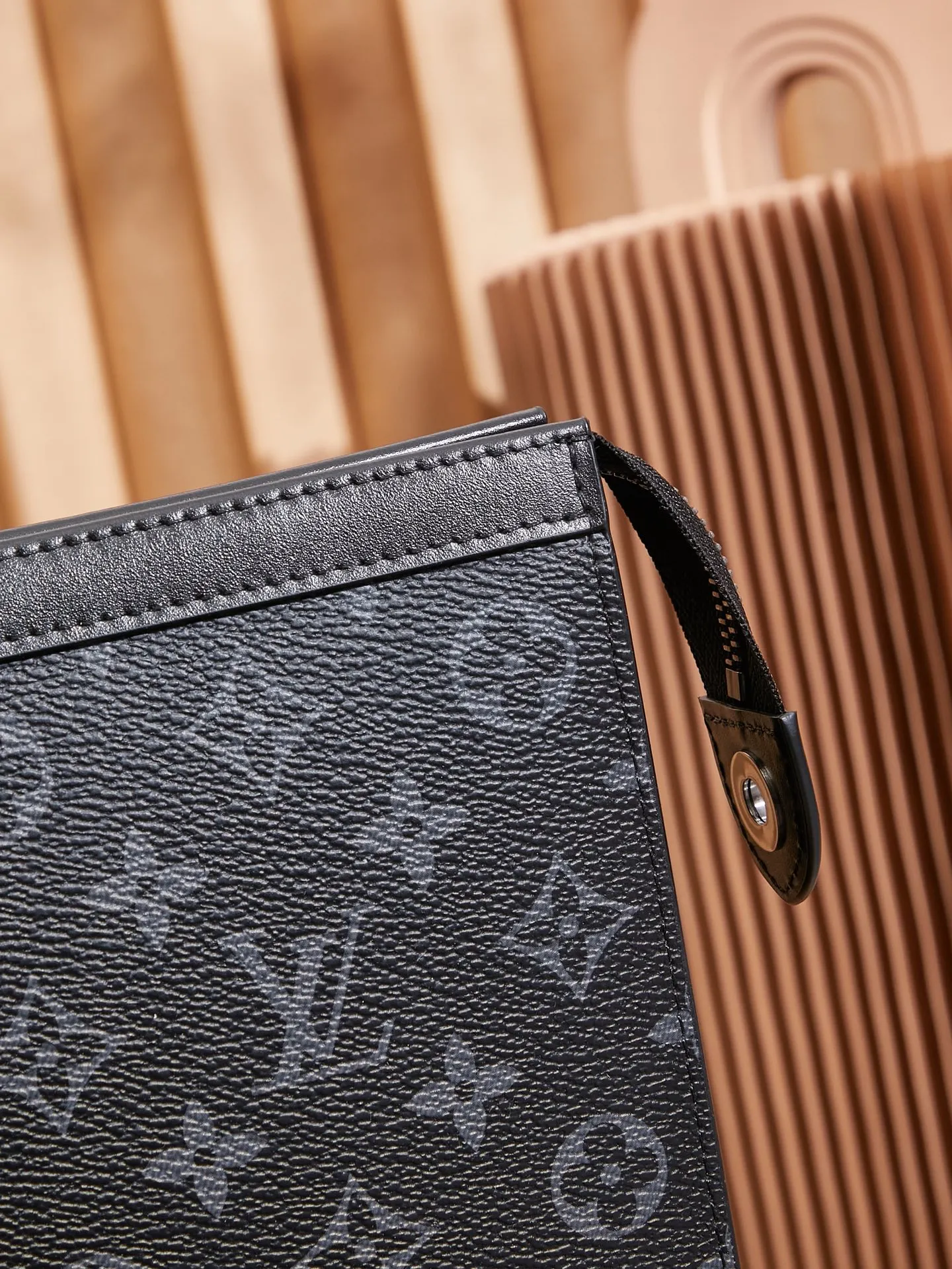 P¥320👉nfc163C01 dynamic chip version👈 [Top inspection-free all-steel hardware] Order model M61690 black flower 61692 Europe DaMeier Ebene classic black plaid handbag size 26.5-20-6CM 👁️‍🗨️Essential details, every detail is impeccable👁️‍🗨️