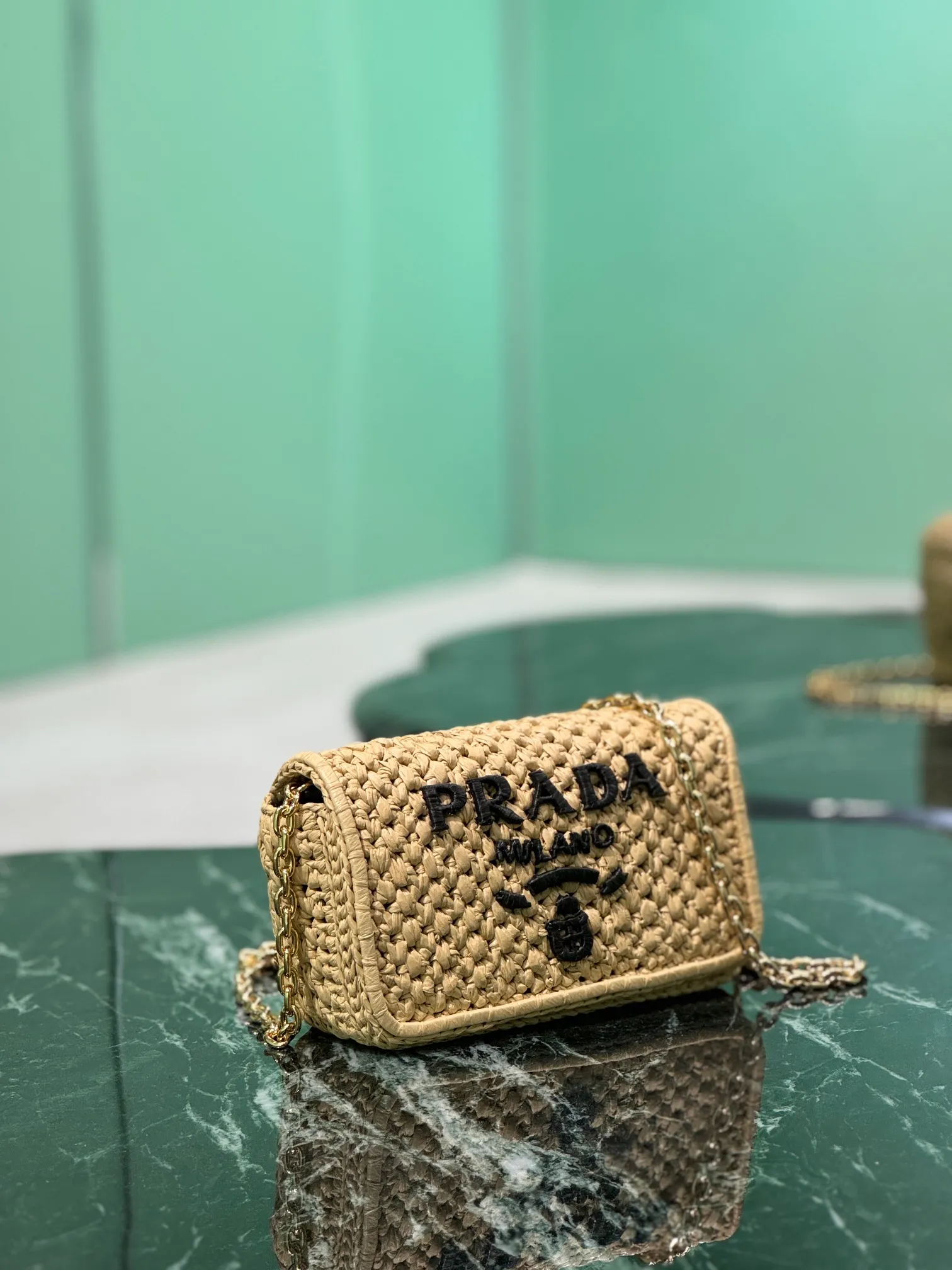 💰1560🌟Chain⛓️Woven Bag This bag has a sophisticated, modern appeal and is made from woven fabric, giving the accessory a soft touch. This style features a detachable chain shoulder strap, Nappa leather interior, gold-tone hardware and a contrasting embroidered monogram. Style number: 1BF135 Dimensions: Width 20 x Length 13 x Base 7cm