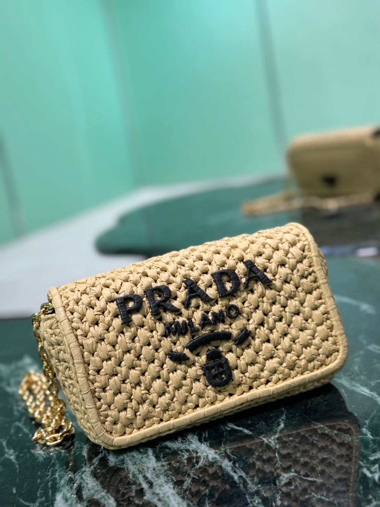 💰1560🌟Chain⛓️Woven Bag This bag has a sophisticated, modern appeal and is made from woven fabric, giving the accessory a soft touch. This style features a detachable chain shoulder strap, Nappa leather interior, gold-tone hardware and a contrasting embroidered monogram. Style number: 1BF135 Dimensions: Width 20 x Length 13 x Base 7cm