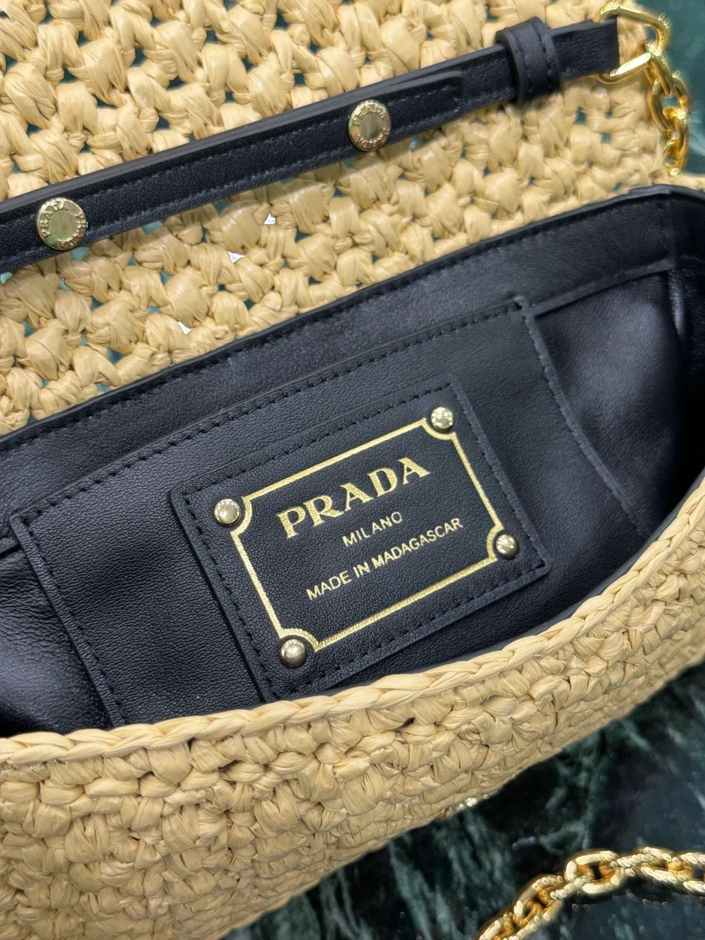 💰1560🌟Chain⛓️Woven Bag This bag has a sophisticated, modern appeal and is made from woven fabric, giving the accessory a soft touch. This style features a detachable chain shoulder strap, Nappa leather interior, gold-tone hardware and a contrasting embroidered monogram. Style number: 1BF135 Dimensions: Width 20 x Length 13 x Base 7cm