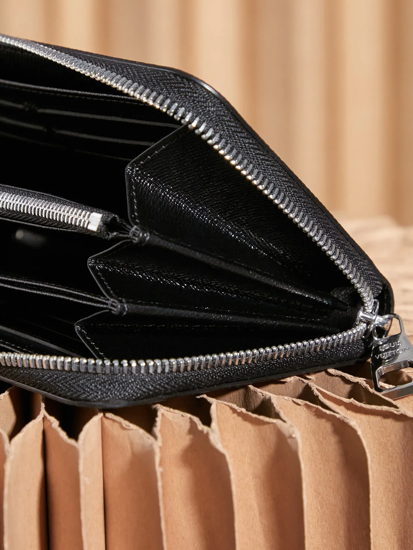 P¥300👉nfc163C01 dynamic chip version👈 [Top inspection-free] N41661 black grid zipper wallet 60017 Work details: For reference