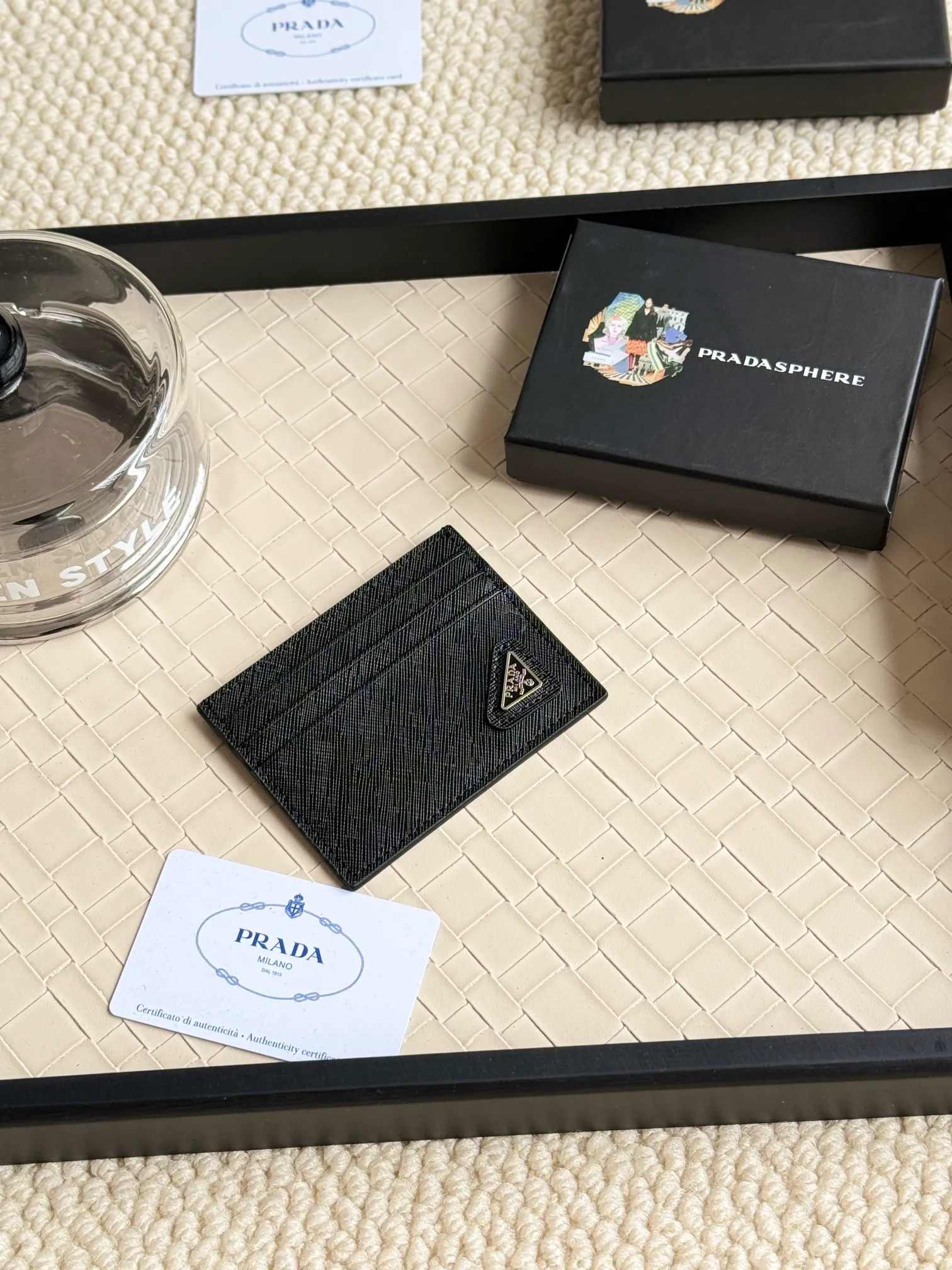 💰100prada popular card holder, unisex small card holder, black, model 1MC025, oblique triangle, made of cross-grain cowhide, 6 card slots ➕ one middle compartment, can hold multiple cards and zeros 💰, size 11.2×8.5cm, real shot, what you see is what you get