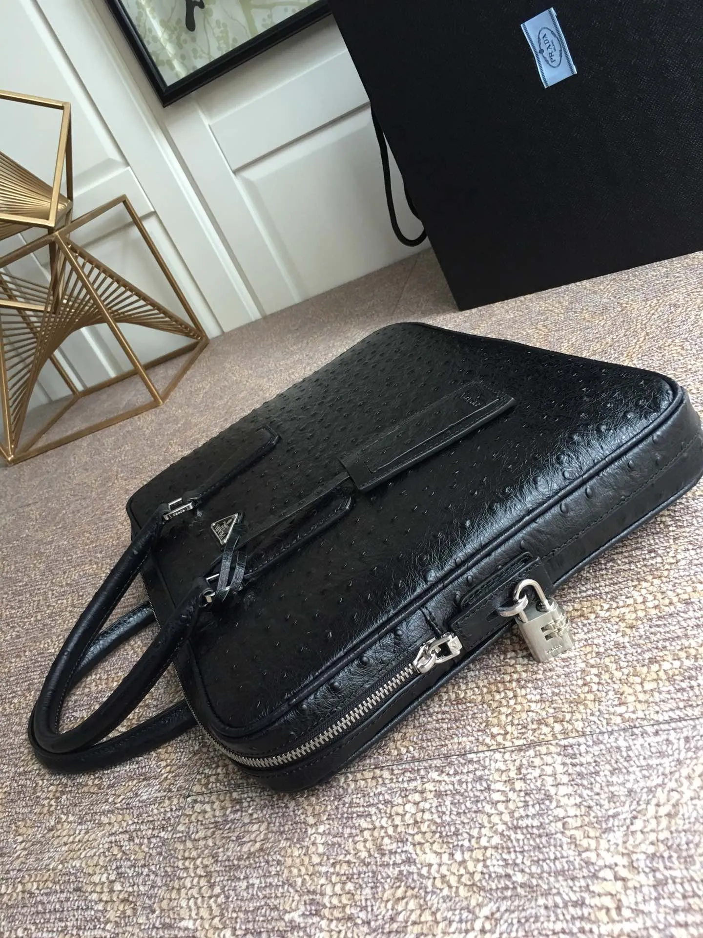 💰2360, P’s new men’s bag [color][color][color], 2VE368 ostrich pattern🎉🎉🎉, made of imported cowhide ostrich pattern, imported sheepskin inside, Top hardware, 175 OEM code, light and fashionable, men's needs, length 36x height 28cm bottom 4cm, 💪💪💪[红包][红包][红包]