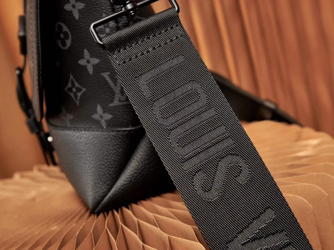 P¥760👉nfc dynamic chip version👈This Samir handbag cross-body bag M45911 French original leather🇫🇷Pure steel hardware Size: 30*23*11cm [Essential details, every detail is impeccable]