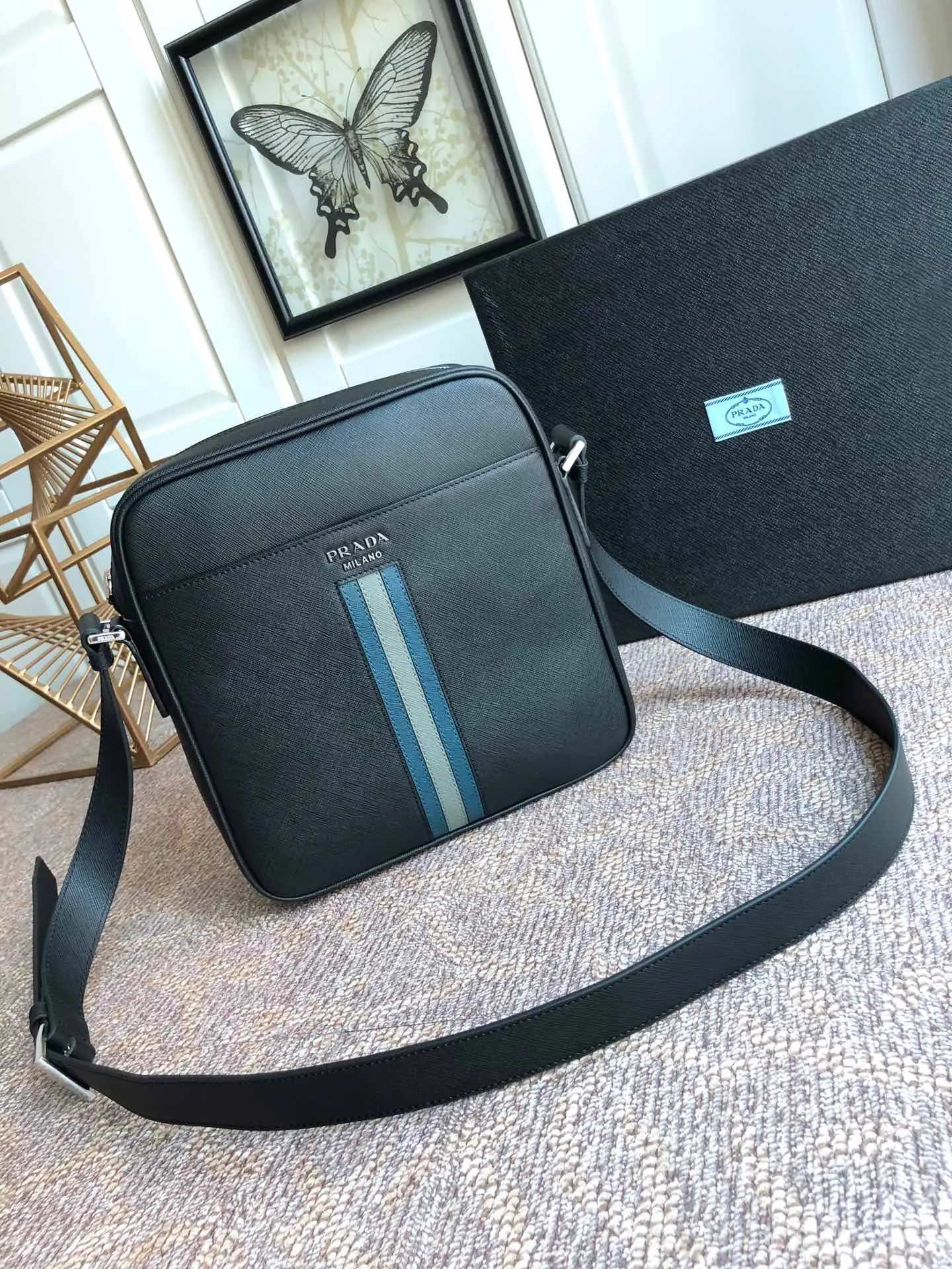💰1660, P Jiachui new shoulder bag, 008 black, [applause], counter synchronization, the latest style at the counter, complex hand-made color matching, 175 OEM code, length 24X height 26.5cmx bottom 6cm