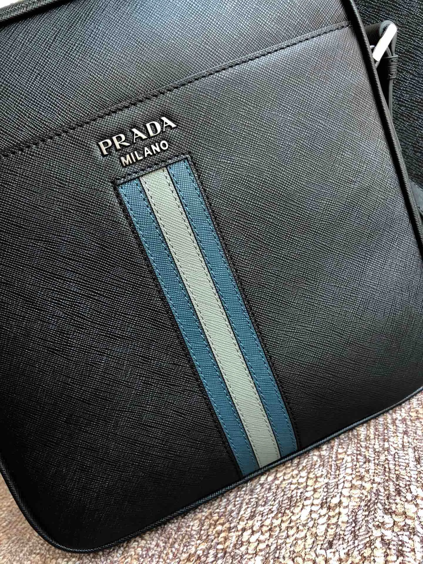 💰1660, P Jiachui new shoulder bag, 008 black, [applause], counter synchronization, the latest style at the counter, complex hand-made color matching, 175 OEM code, length 24X height 26.5cmx bottom 6cm