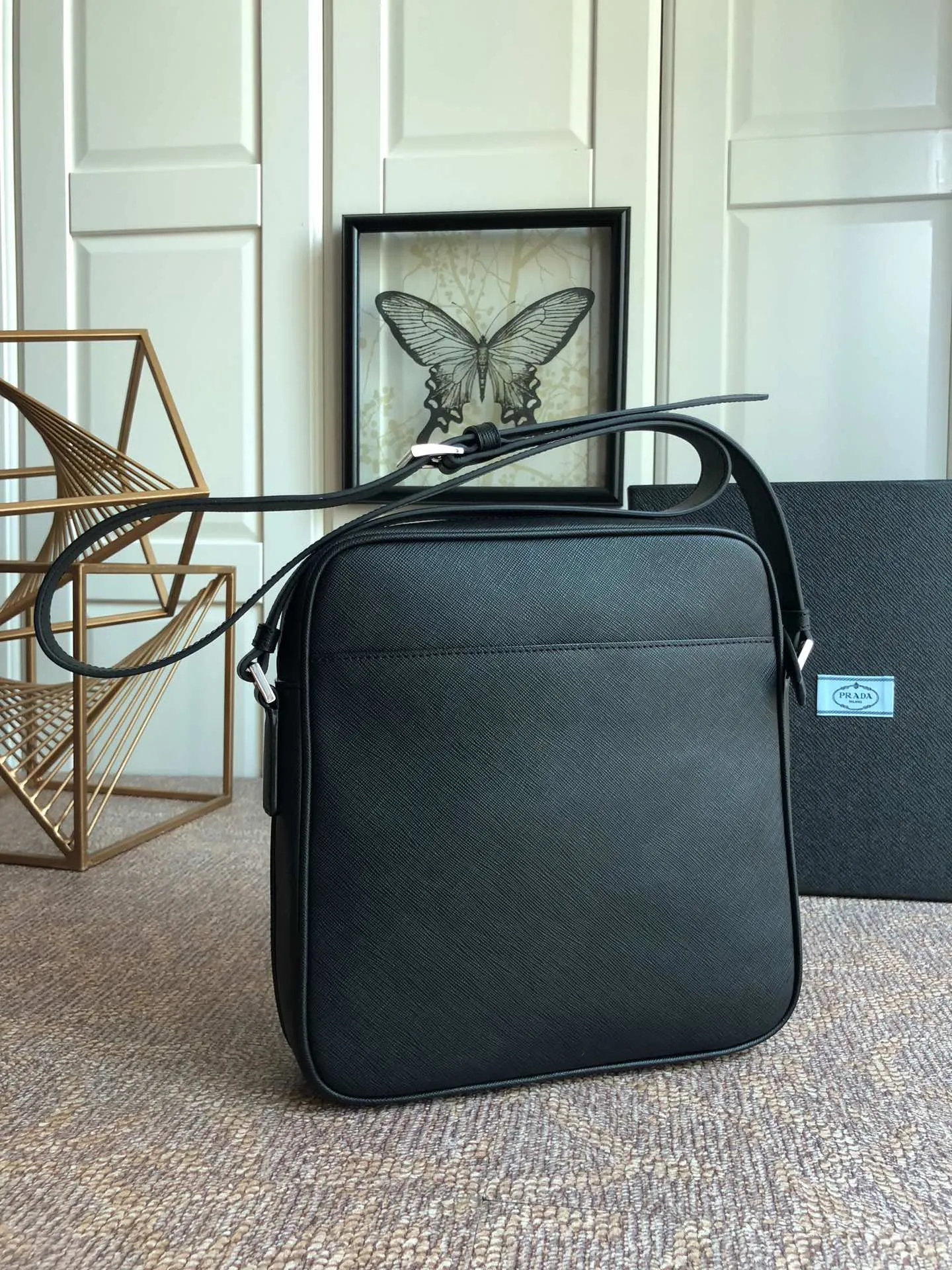 💰1660, P Jiachui new shoulder bag, 008 black, [applause], counter synchronization, the latest style at the counter, complex hand-made color matching, 175 OEM code, length 24X height 26.5cmx bottom 6cm
