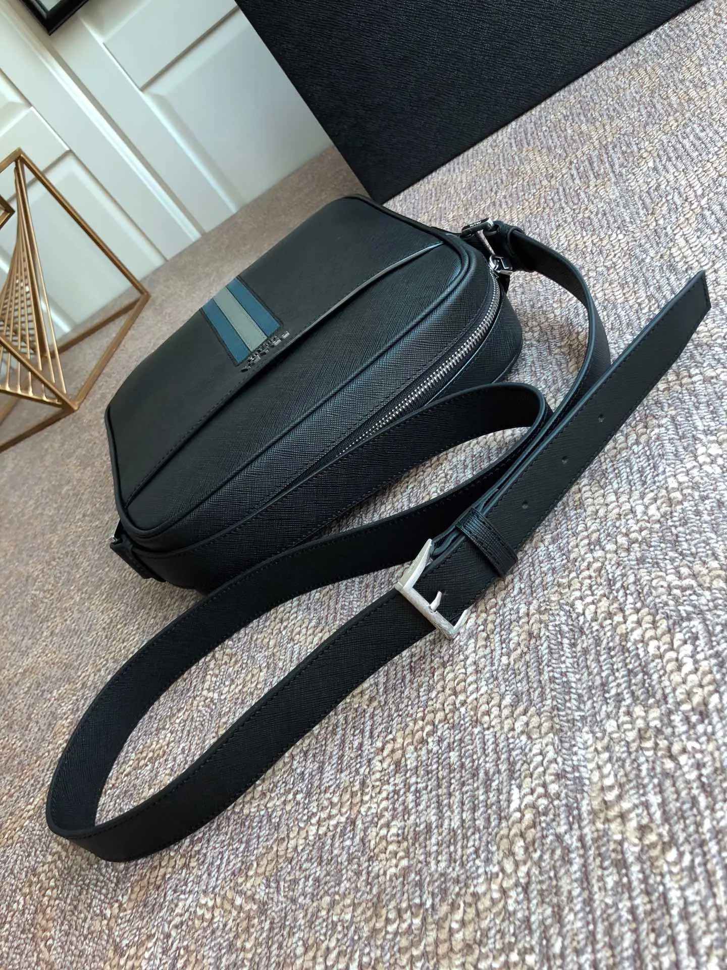 💰1660, P Jiachui new shoulder bag, 008 black, [applause], counter synchronization, the latest style at the counter, complex hand-made color matching, 175 OEM code, length 24X height 26.5cmx bottom 6cm