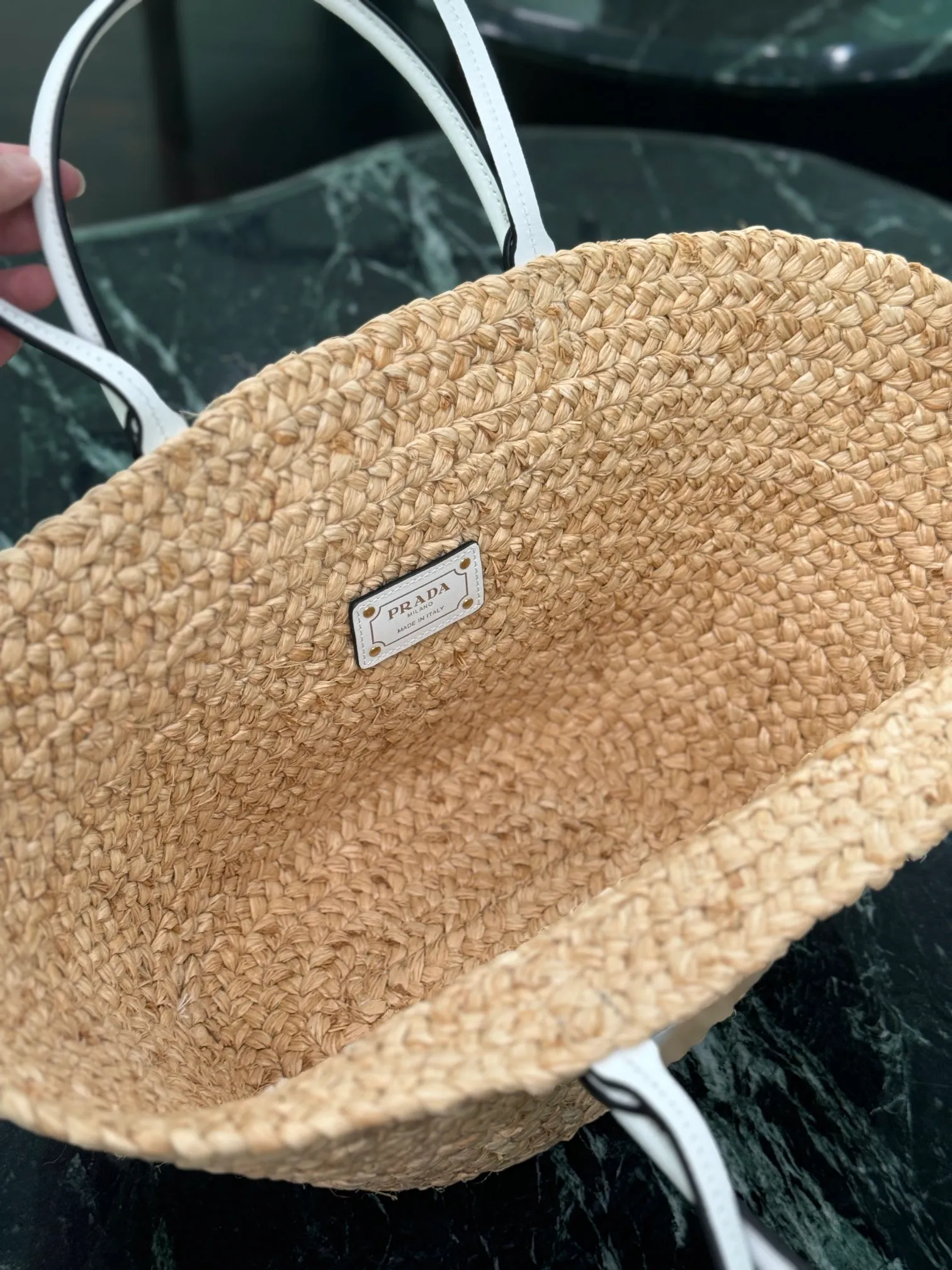 💰1700🌟Raffia vegetable basket handbag full of holiday style, large silhouette, double shoulder straps and top handle, front logo, leather trim.  Size: 27×56×28cm Style number: 1BG470