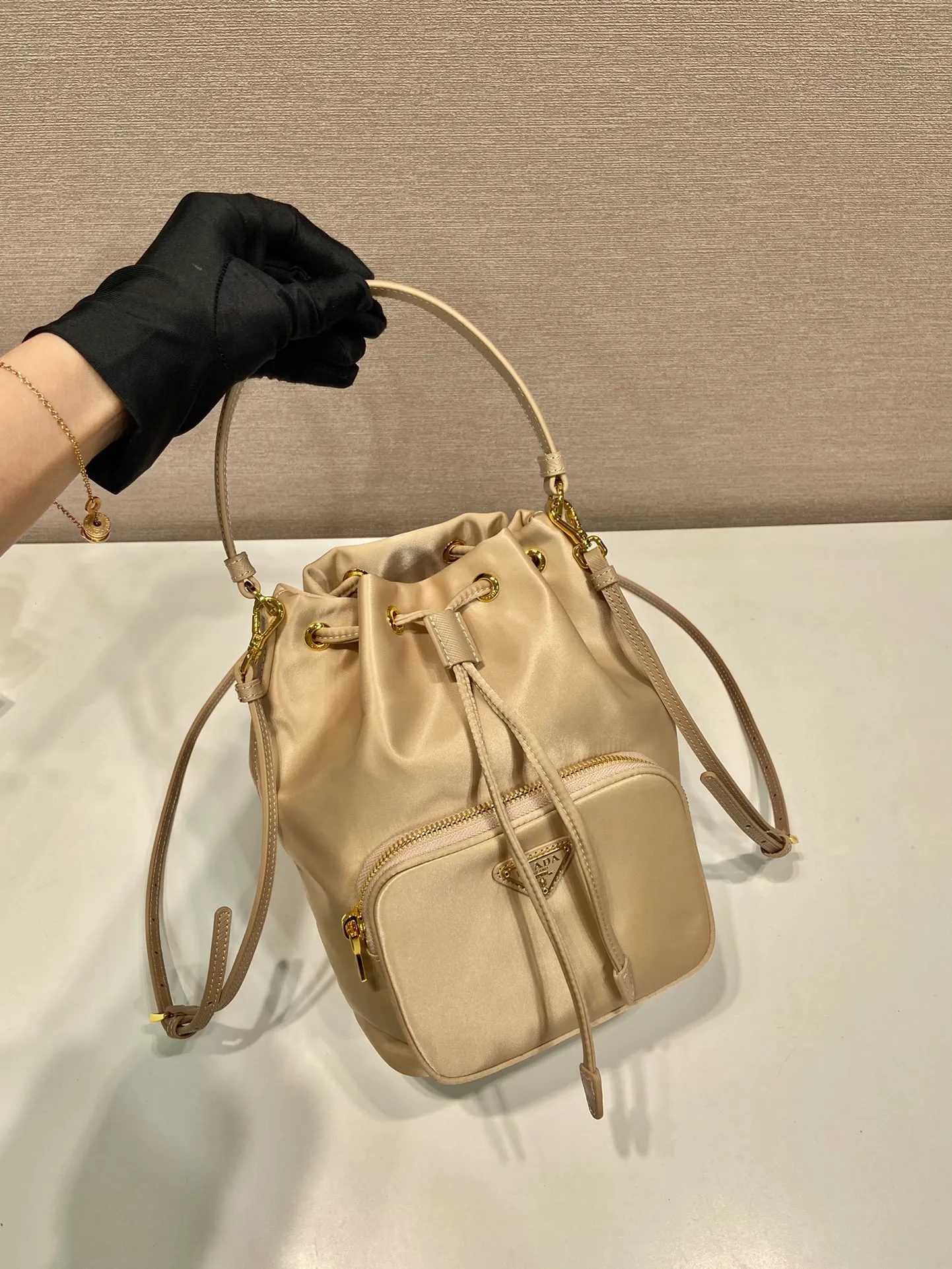 💰720, the classic 1BH038 new color😘 has arrived👏👏 Made of imported nylon fabric, top grade five, portable/diagonal, light, practical and fashionable, beauties, hurry up and get it, 165 OEM code, length 18x height 23 base × 12cm📢📢📢📢