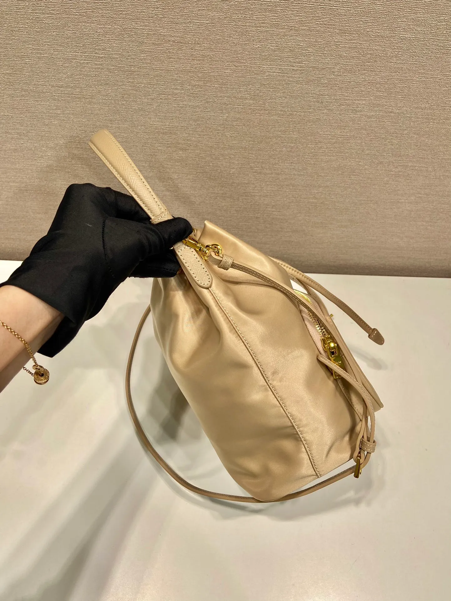 💰720, the classic 1BH038 new color😘 has arrived👏👏 Made of imported nylon fabric, top grade five, portable/diagonal, light, practical and fashionable, beauties, hurry up and get it, 165 OEM code, length 18x height 23 base × 12cm📢📢📢📢
