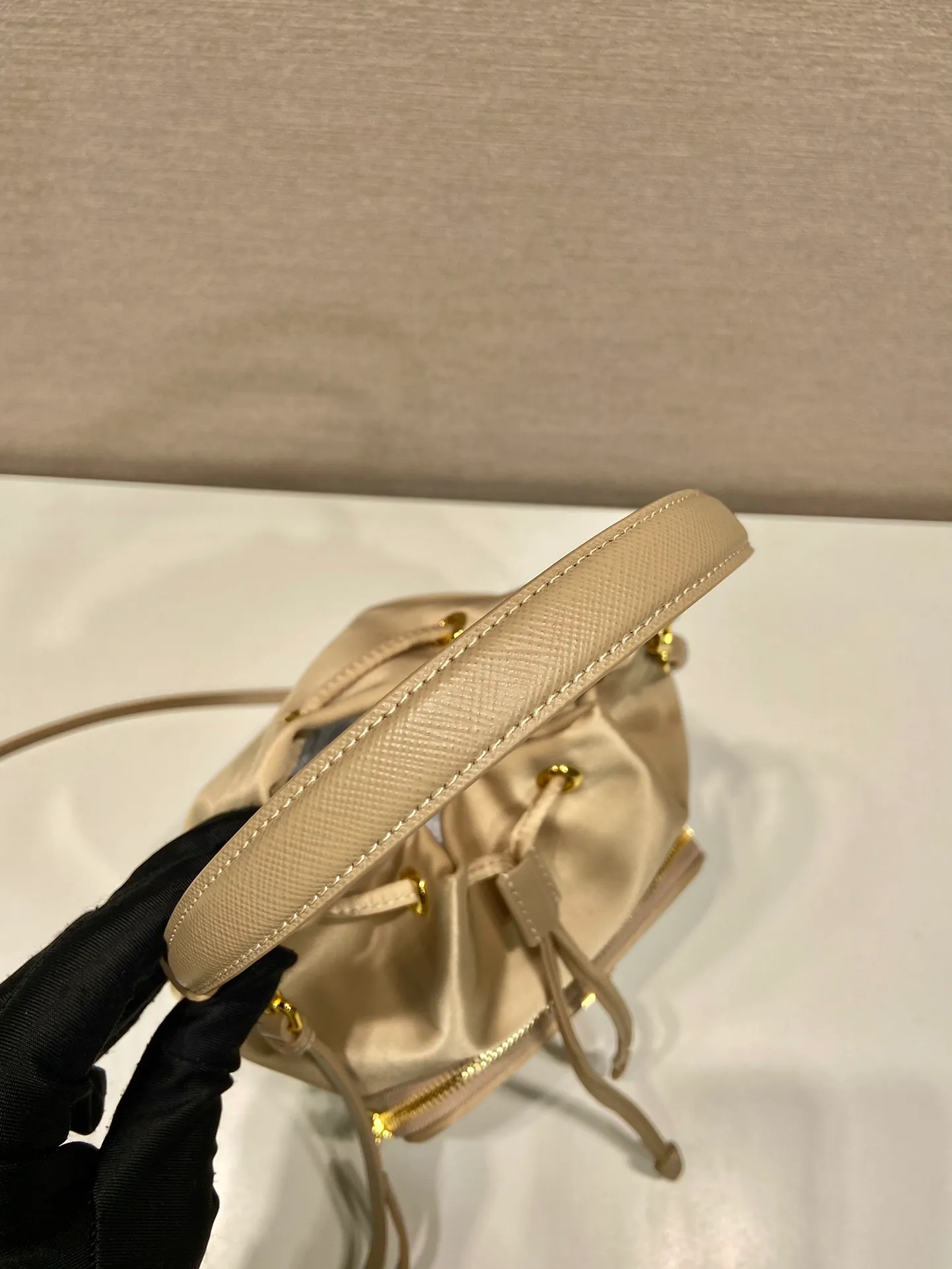 💰720, the classic 1BH038 new color😘 has arrived👏👏 Made of imported nylon fabric, top grade five, portable/diagonal, light, practical and fashionable, beauties, hurry up and get it, 165 OEM code, length 18x height 23 base × 12cm📢📢📢📢