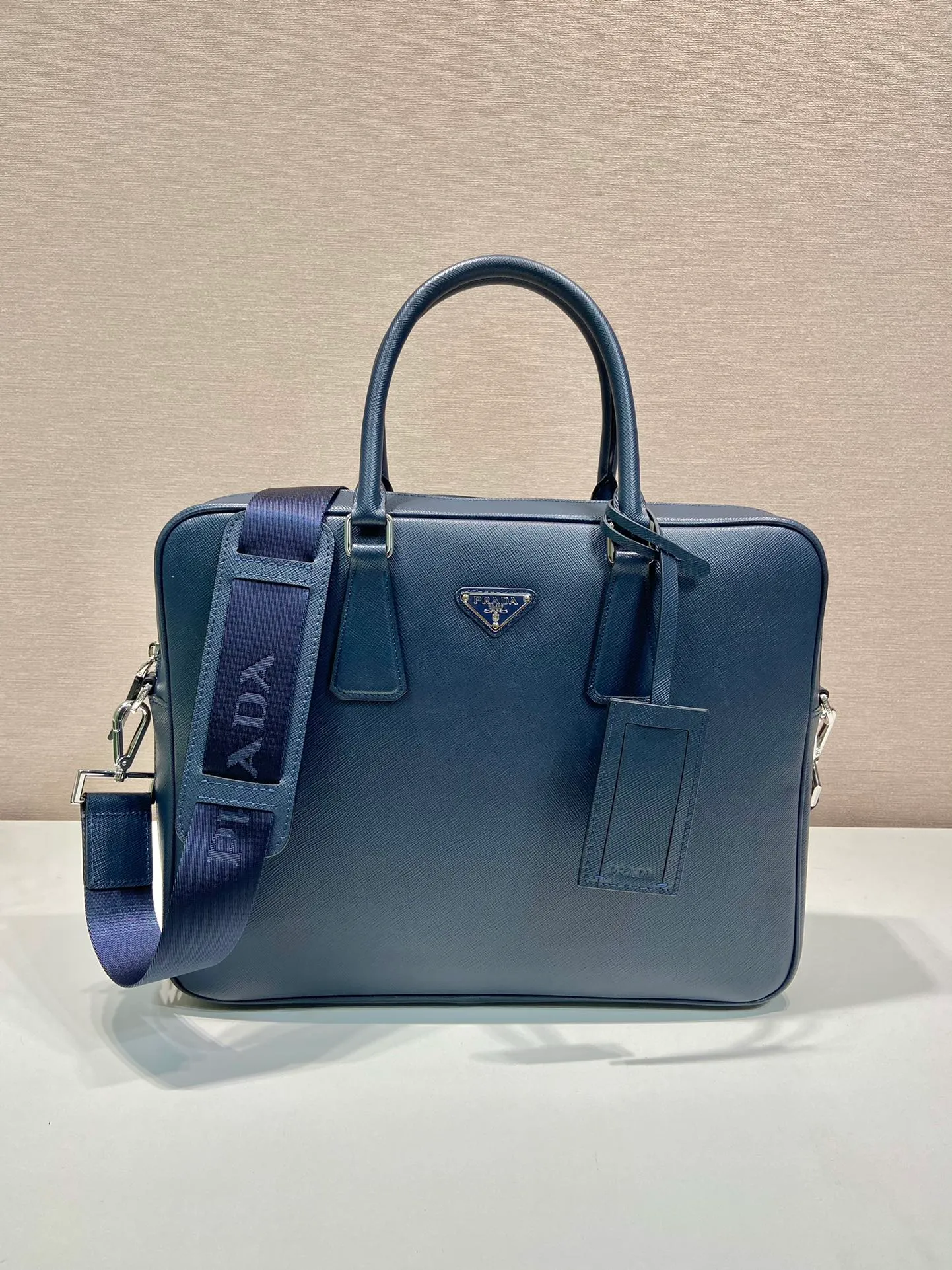 💰2160, classic model 0891 blue🎉🎉🎉Top original goods, the latest comprehensive upgrade board, it has arrived. It has arrived [smile][smile][smile], made of imported cross-grain cowhide + original hardware + imported sheepskin, length 38X height 29cm [red envelope] [red envelope] [red envelope]