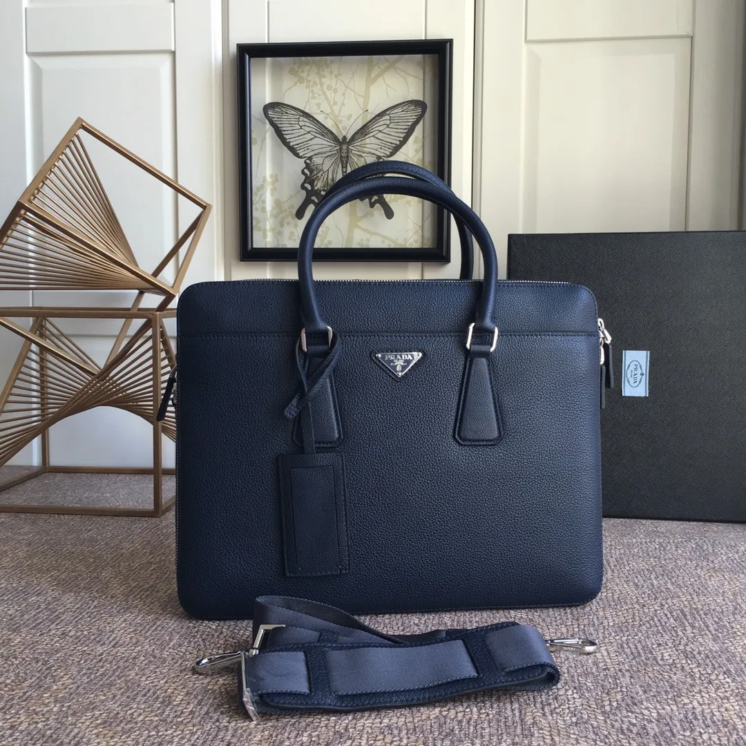 💰2160, Pjiajia’s latest men’s bag 0366👻👻👻, synchronized with counters, top-quality goods, using top-grade imported deerskin pattern, full leather inside and outside, 175 OEM code, length 36.5X height 28cm
