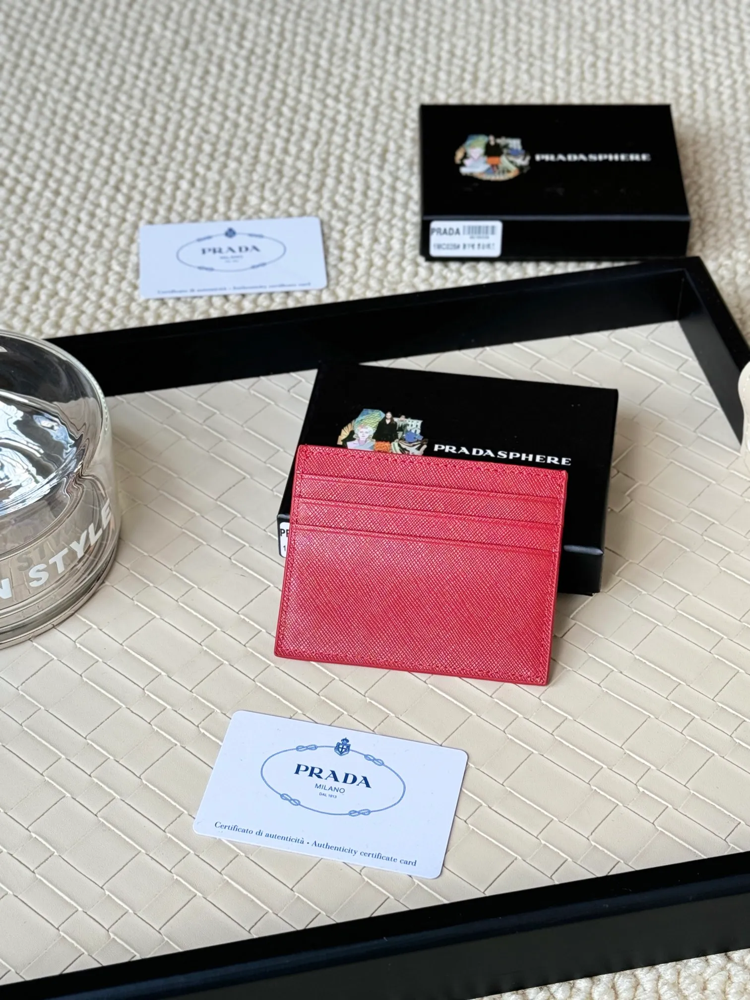 💰110prada popular card holder, unisex small card holder, black, model 1MC025, loose lettering Triangle Wheat series, nine colors, made of cross-grain cowhide, 6 card slots ➕ One middle sandwich, can place multiple cards and zeros 💰, size 11.2×8.5cm, real shot, what you see is what you get