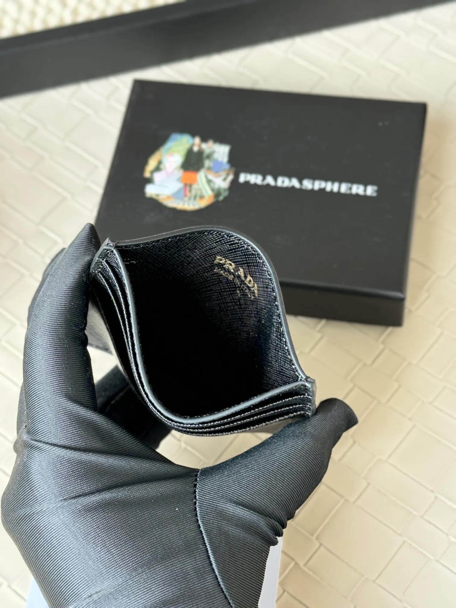 💰100prada popular card holder, small card holder for men and women, black, model 1MC025, loose lettering Triangle Wheat series, nine colors, made of cross-grain cowhide, 6 card slots ➕ One middle sandwich, can place multiple cards and zeros 💰, size 11.2×8.5cm, taken in kind, what you see is what you get