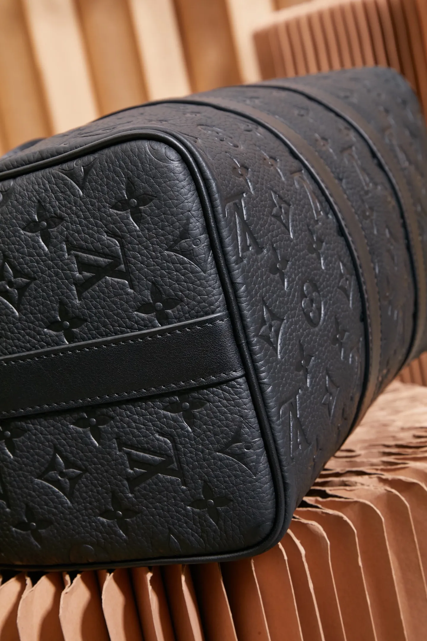 P¥1100👉nfc163C01 dynamic chip version👈[Top inspection-free, all-steel hardware, original leather] Keepall Bandoulière 35 handbag is a classic Louis Vuitton model: M22765 👁️‍🗨️Treasure item 👁️‍🗨️Confidence comes from quality