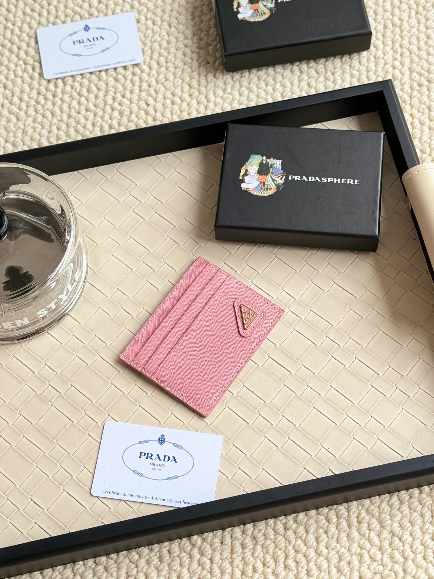 💰100prada popular card holder, unisex small card holder, black, model 1MC025, oblique triangle, made of cross-grain cowhide, 6 card slots ➕ one middle compartment, can hold multiple cards and zeros 💰, size 11.2×8.5cm, real shot, what you see is what you get