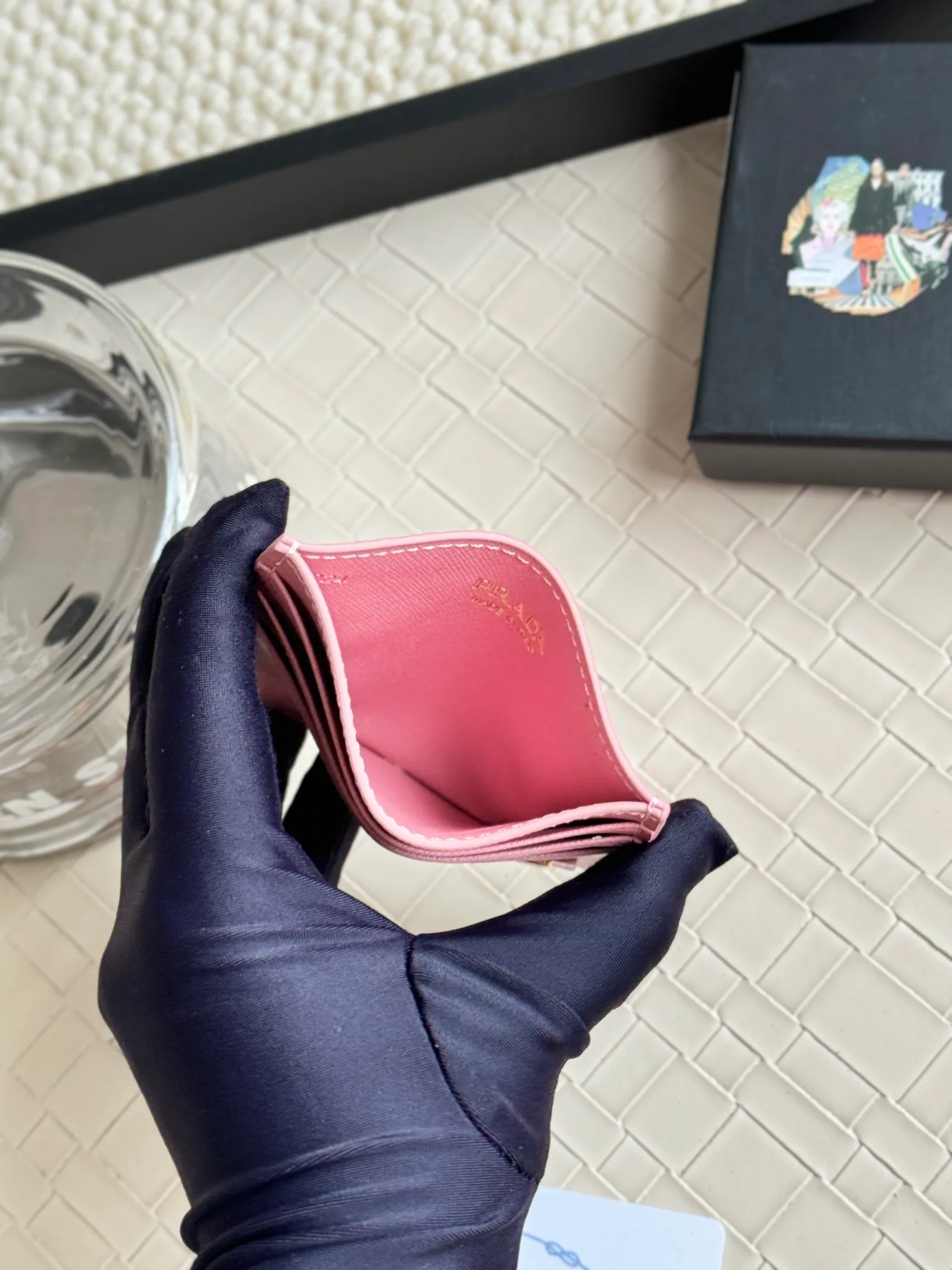 💰100prada popular card holder, unisex small card holder, black, model 1MC025, oblique triangle, made of cross-grain cowhide, 6 card slots ➕ one middle compartment, can hold multiple cards and zeros 💰, size 11.2×8.5cm, real shot, what you see is what you get