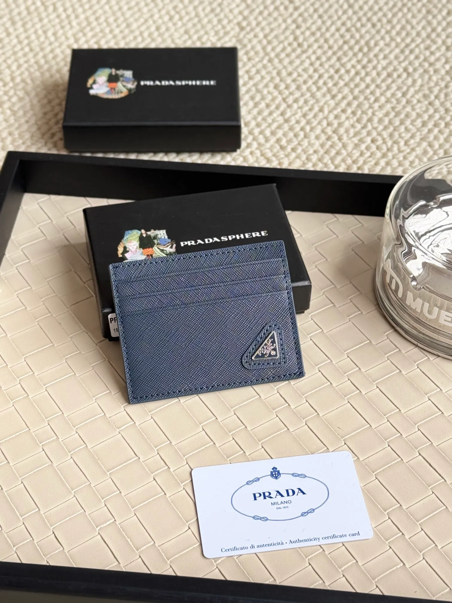 💰110 prada Prada's popular genuine pickup bag [Love], the latest style at the counter, synchronized with the official website, genuine product development, the color is as shown in the picture. Model 2MC223, internal code 224 OEM code💋 The cross-grain cowhide texture is excellent, imported thread lining, exquisite and even routing, smooth oil edges, exquisite workmanship, size: 10cm long and 8cm high [with original packaging box and card]